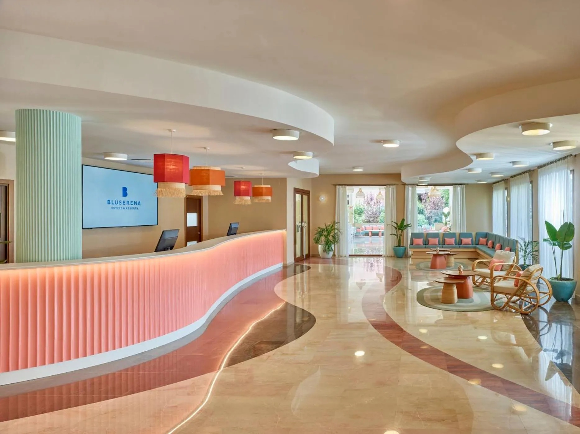 Lobby or reception in Serenusa Resort