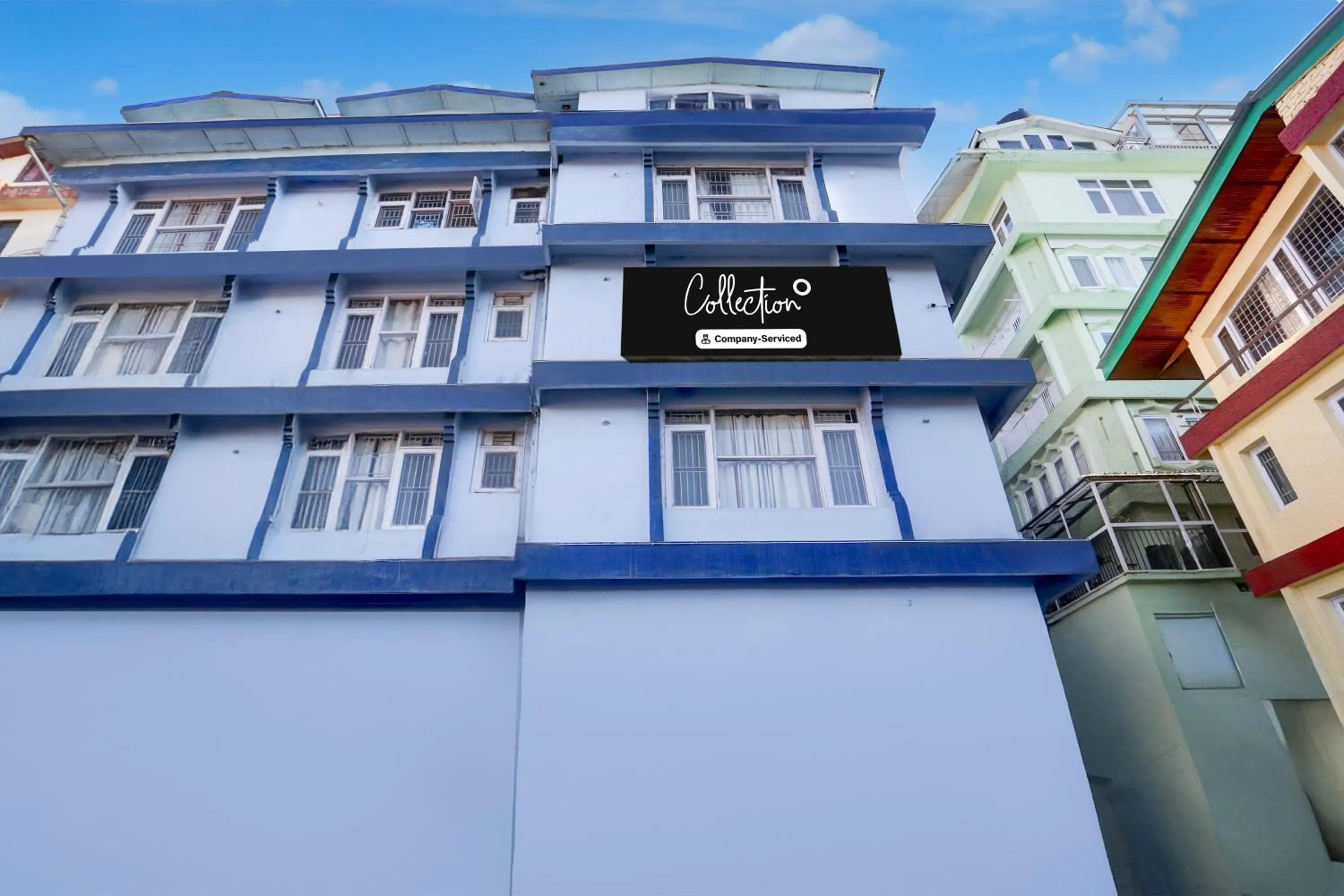 Facade/entrance in Super Collection O Mall Road Formerly Hotel Shubham