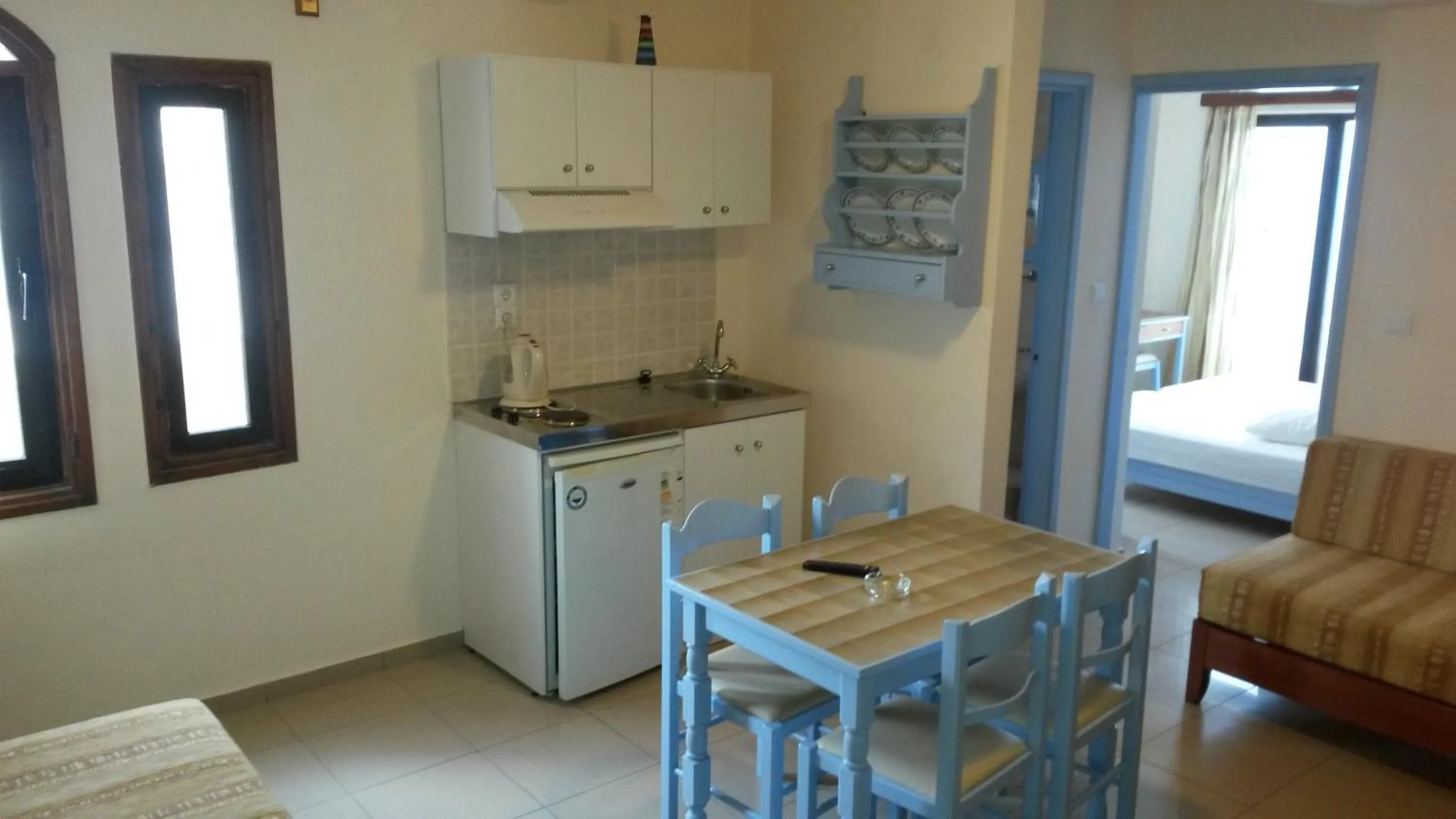 Kitchen or kitchenette in Mandy Suites