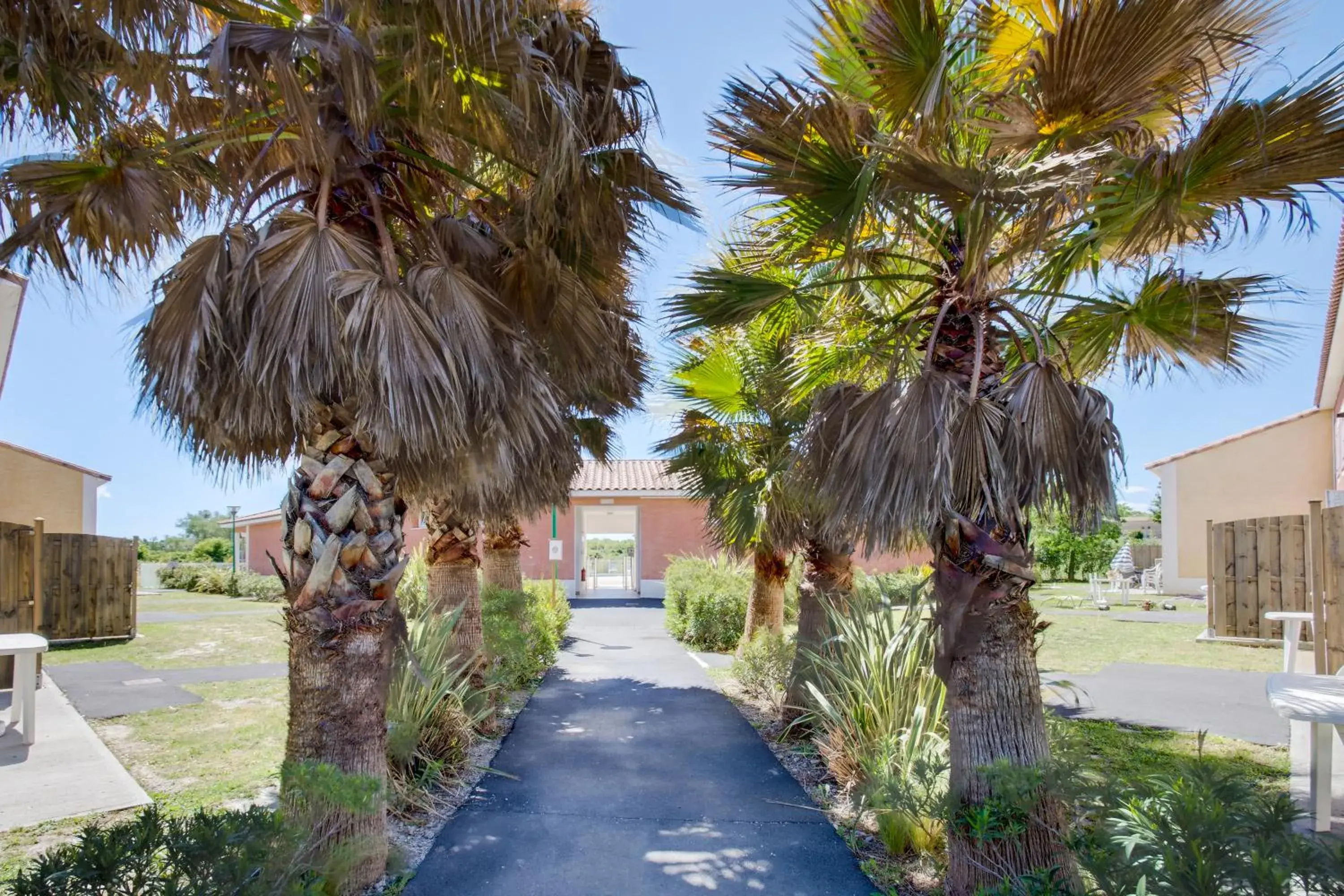 Facade/entrance in Vacancéole - Le Domaine d'Enserune Facade/entrance in Vacancéole - Le Domaine d'Enserune