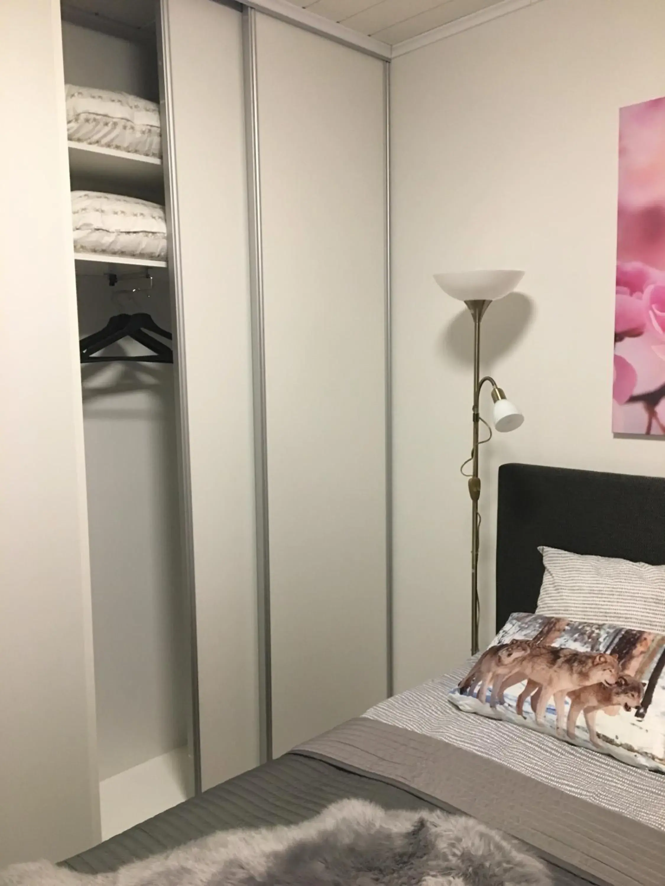 Bed in Arctic Resort Delight Bed in Arctic Resort Delight