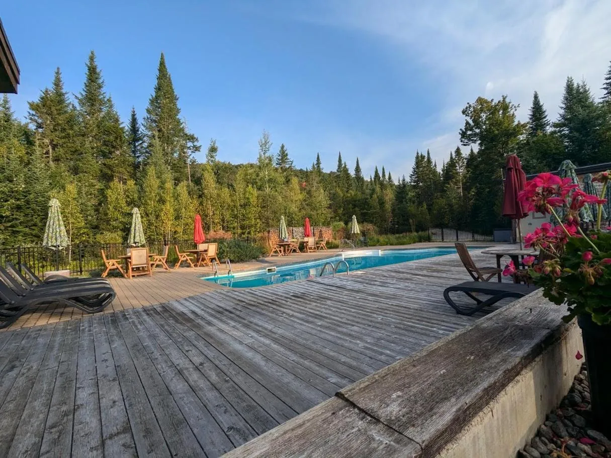 Swimming pool in Tremblant Mountain Chalets