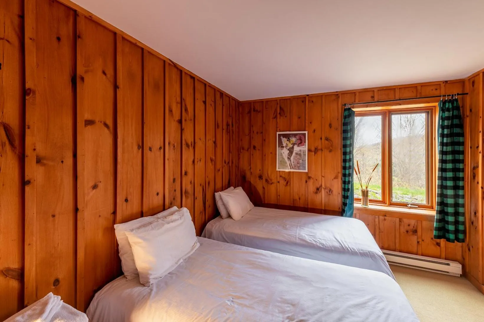 Bedroom, Bed in Tremblant Mountain Chalets