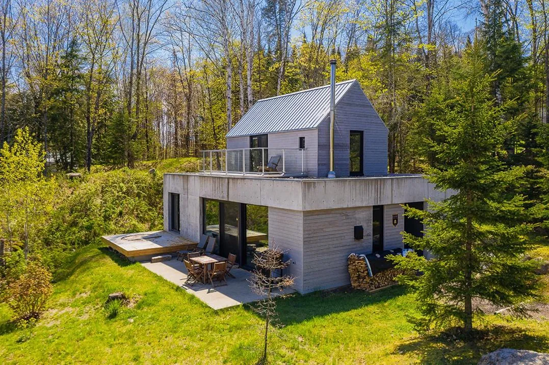 Property building in Tremblant Mountain Chalets