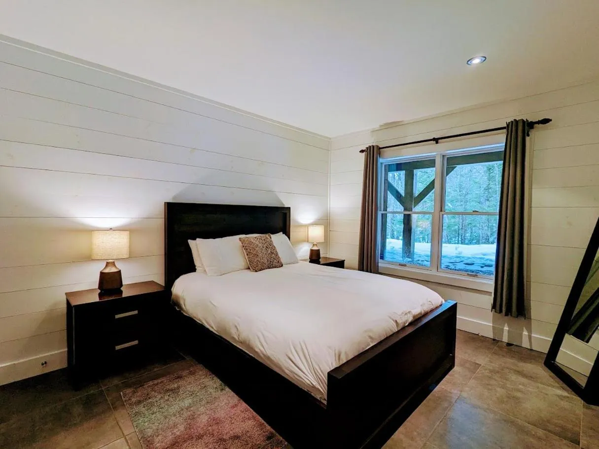 Bed in Tremblant Mountain Chalets