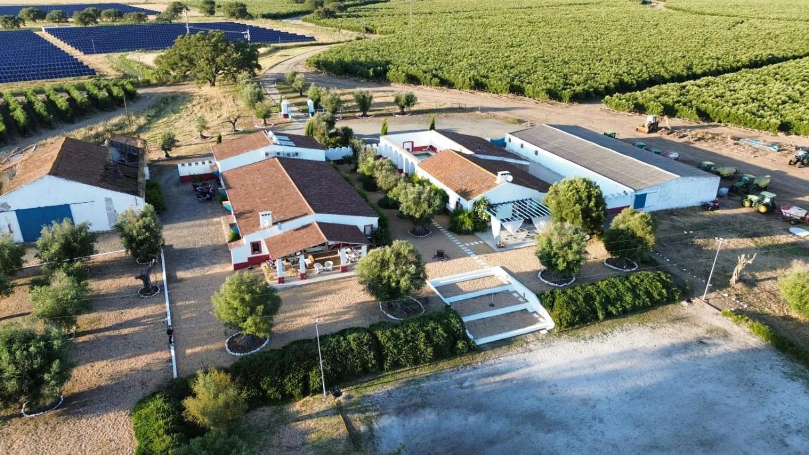 Property building in Quinta da Chaminé