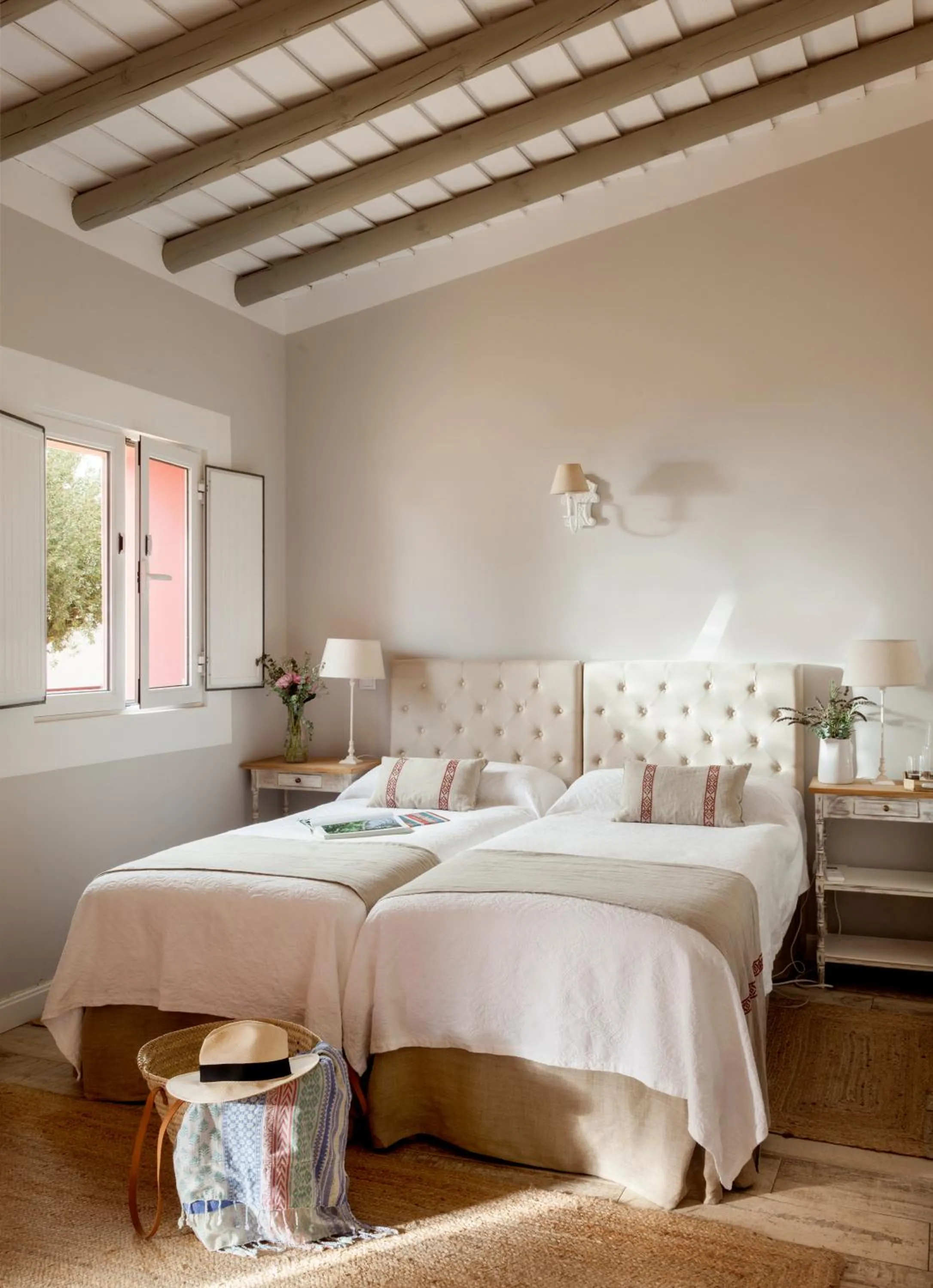 Twin Room with Private Bathroom in Quinta da Chaminé