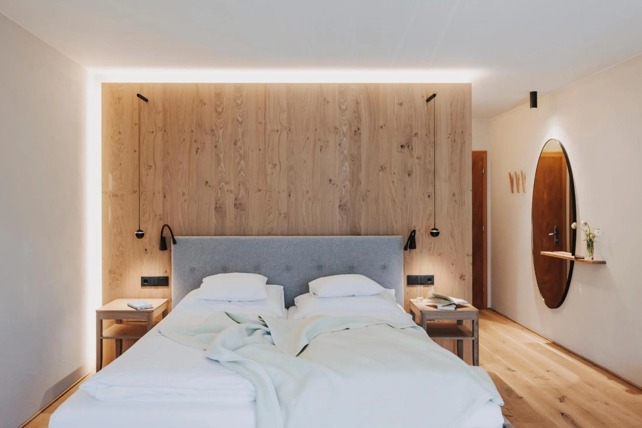 Bed in Hotel Alpenrose