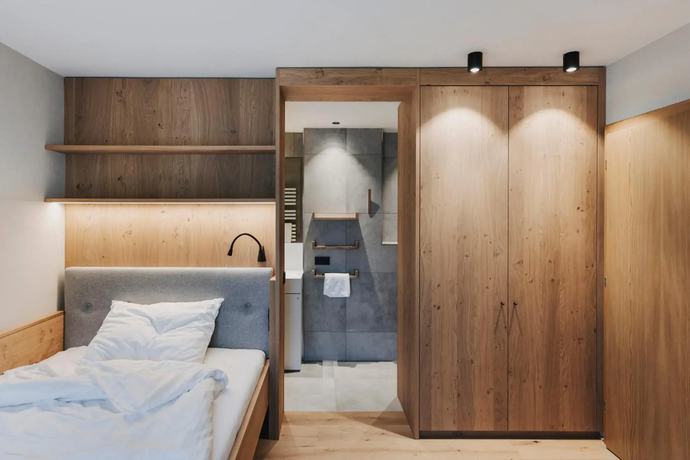 Single Room in Hotel Alpenrose Single Room in Hotel Alpenrose