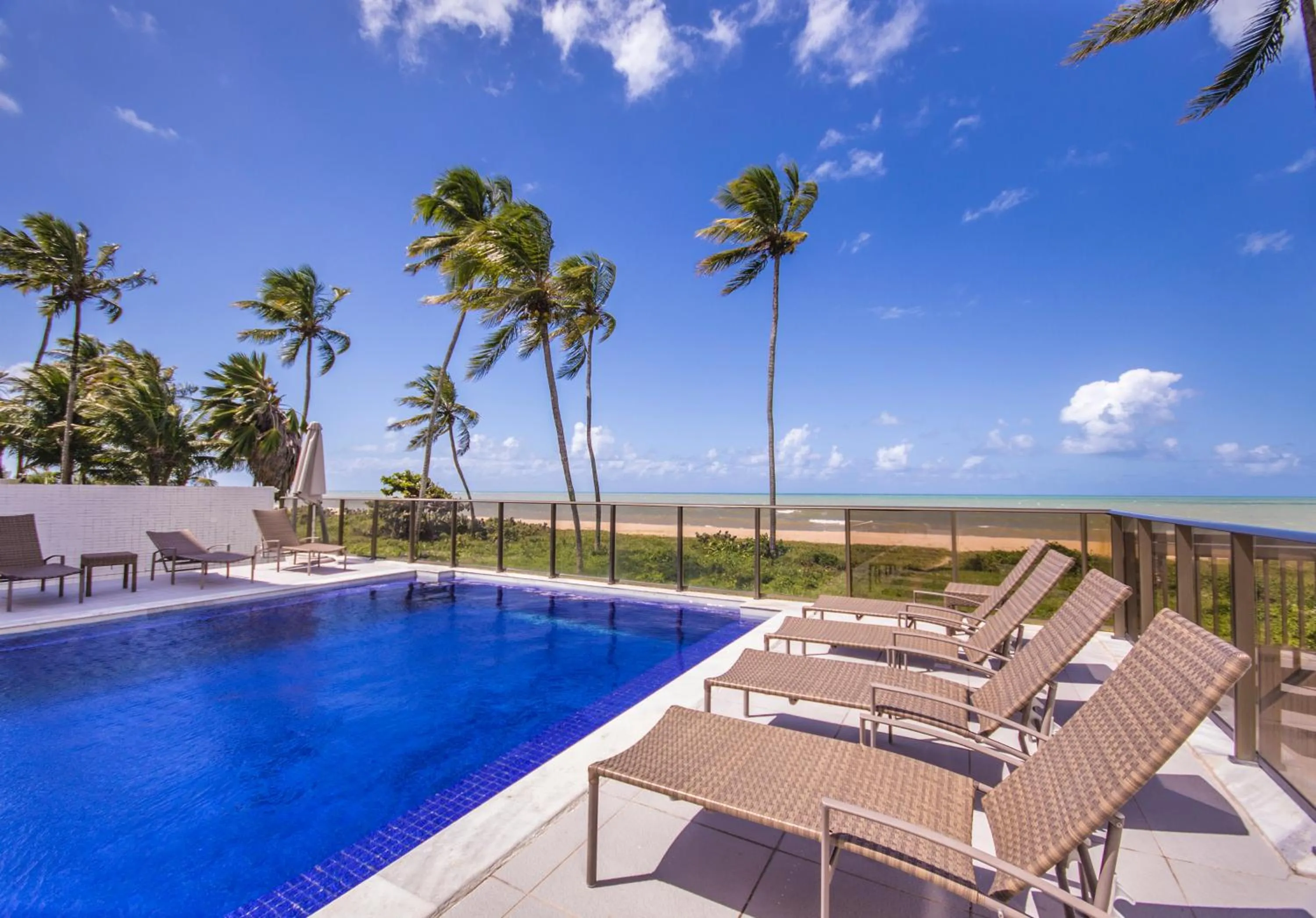 Swimming pool in Unique Beach - Pé Na Areia