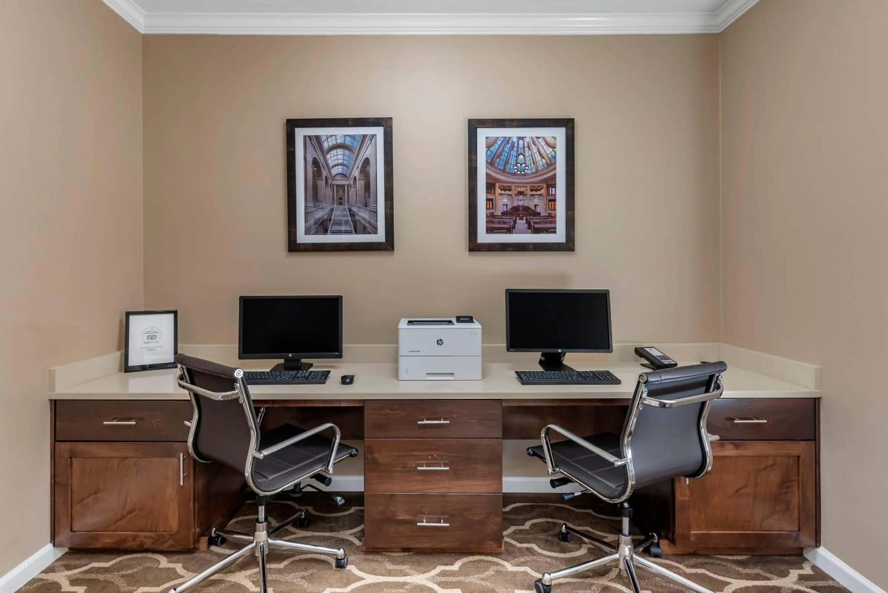 Business facilities in Comfort Inn & Suites Bryant - Benton