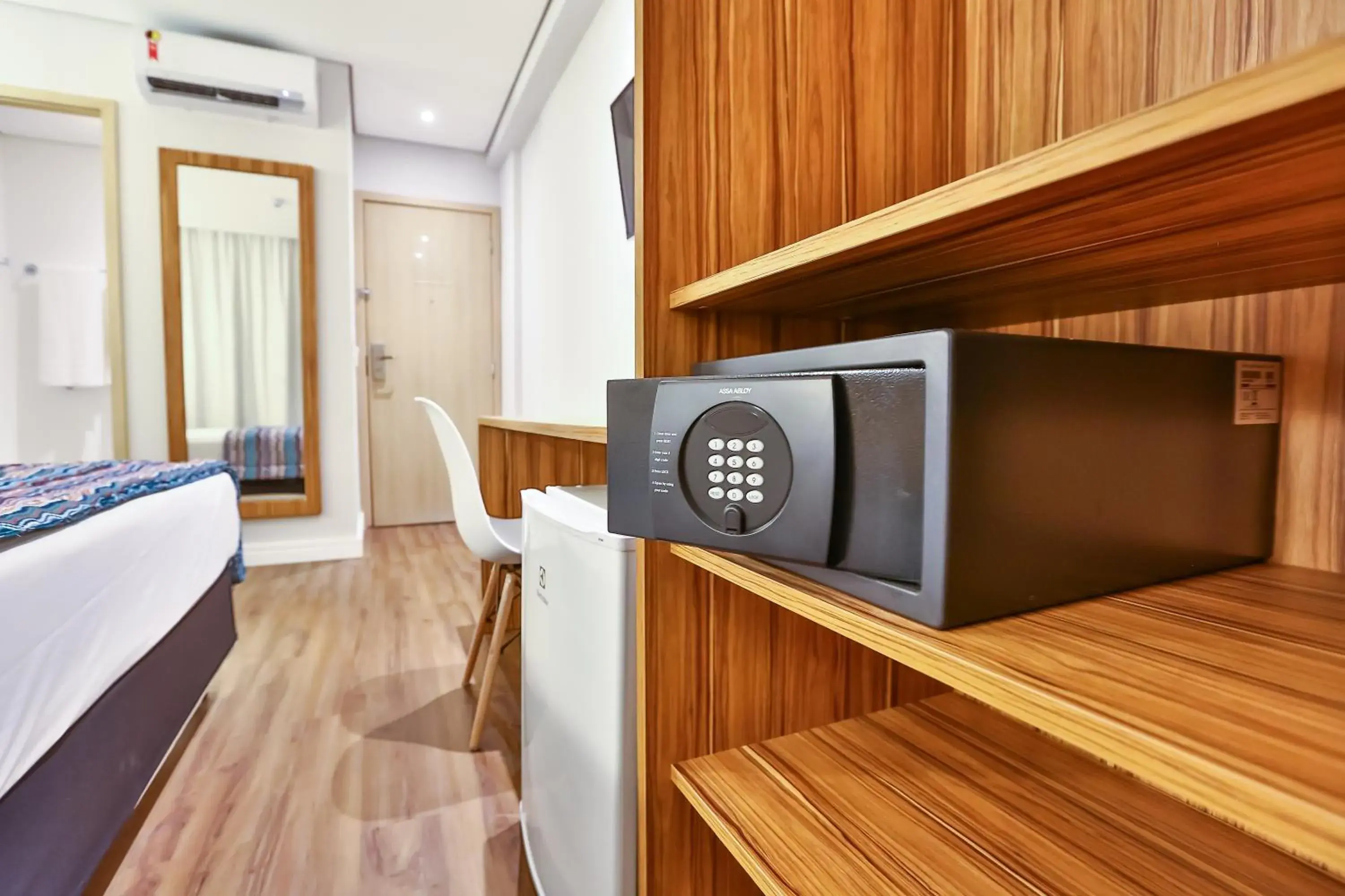 safe, Bed in Maringá Airport Hotel safe, Bed in Maringá Airport Hotel