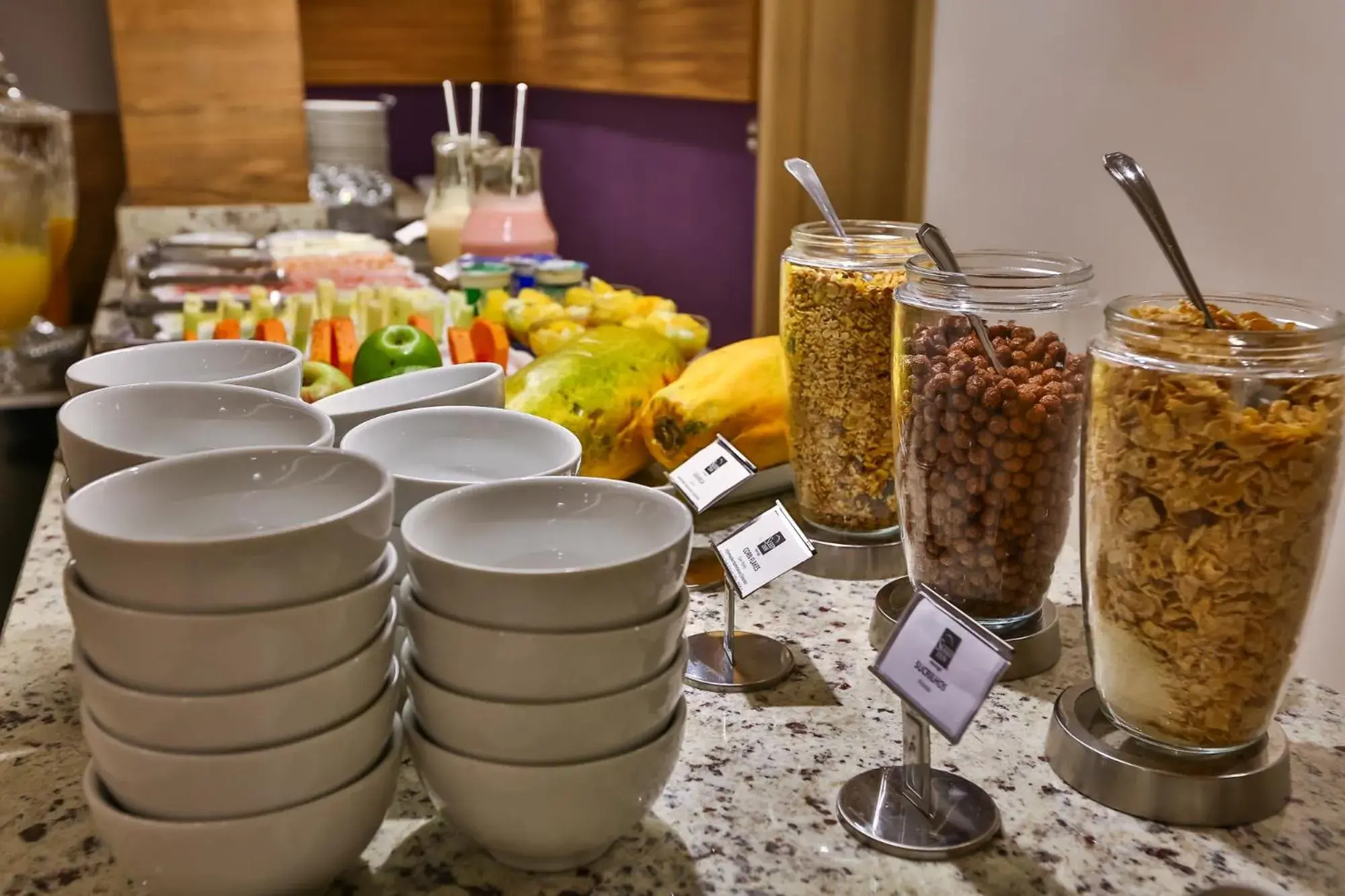 Restaurant/places to eat in Maringá Airport Hotel Restaurant/places to eat in Maringá Airport Hotel