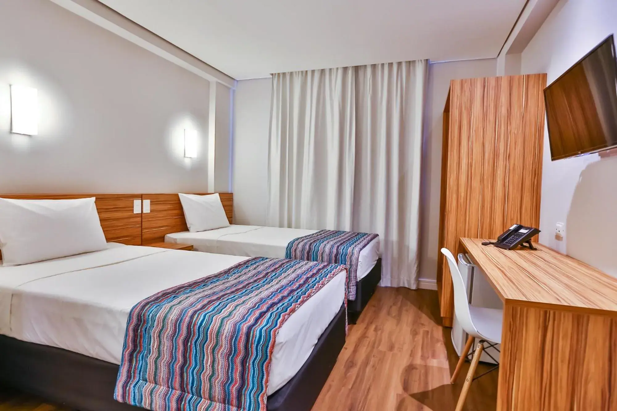 Standard Twin Room in Maringá Airport Hotel Standard Twin Room in Maringá Airport Hotel