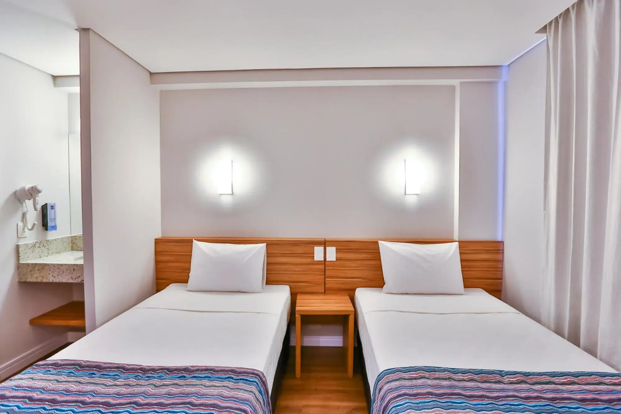 Standard Twin Room in Maringá Airport Hotel Standard Twin Room in Maringá Airport Hotel