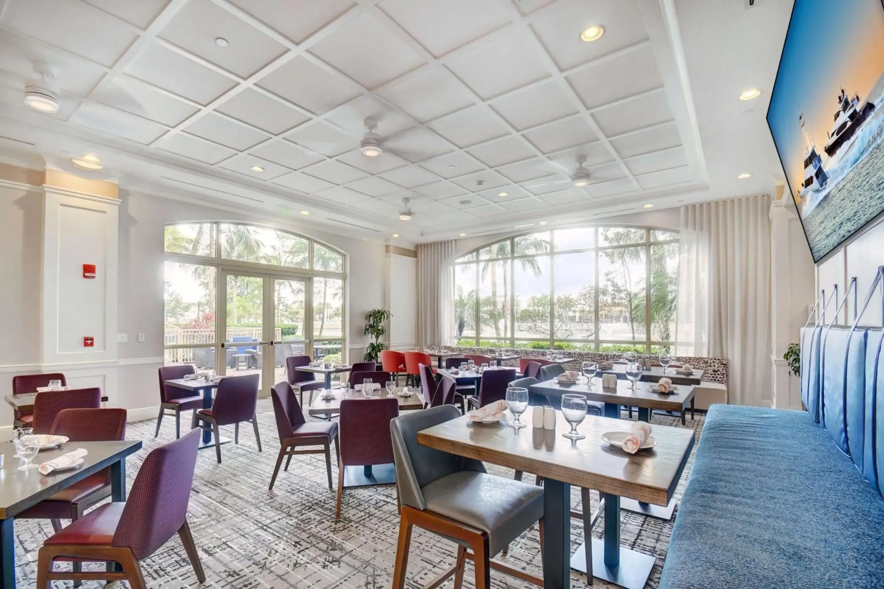 Restaurant/places to eat in Hilton Garden Inn Palm Beach Gardens Restaurant/places to eat in Hilton Garden Inn Palm Beach Gardens