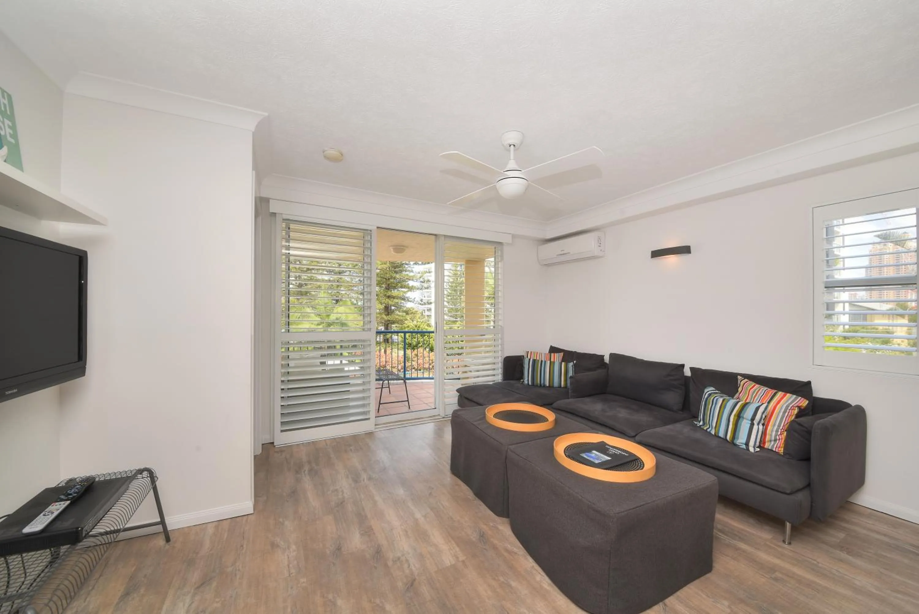 Living room in San Mateo On Broadbeach