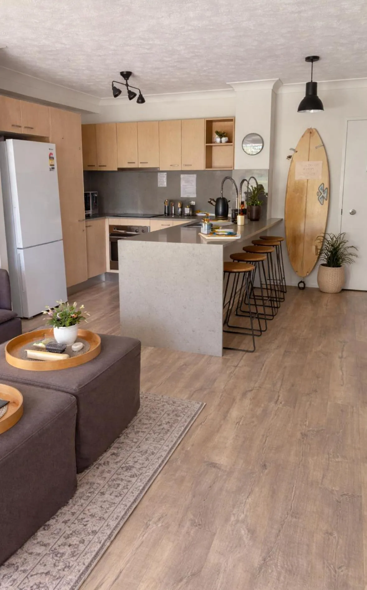 kitchen in San Mateo On Broadbeach