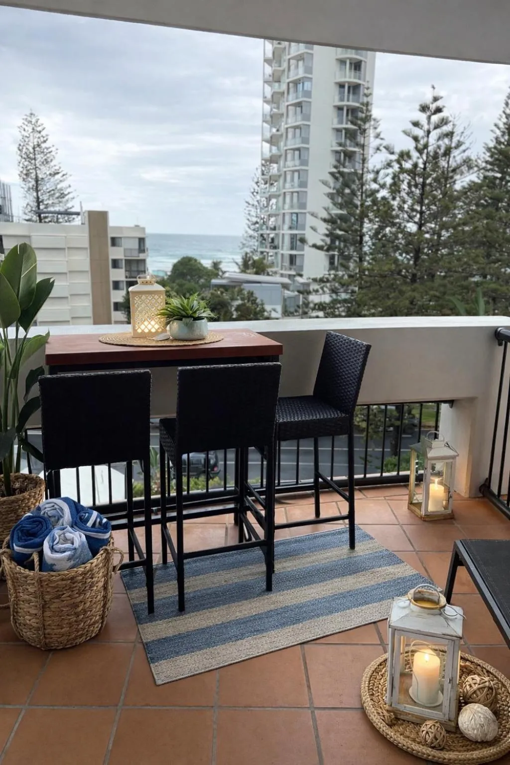 Balcony/Terrace in San Mateo On Broadbeach