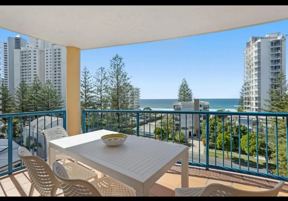 Balcony/Terrace in San Mateo On Broadbeach