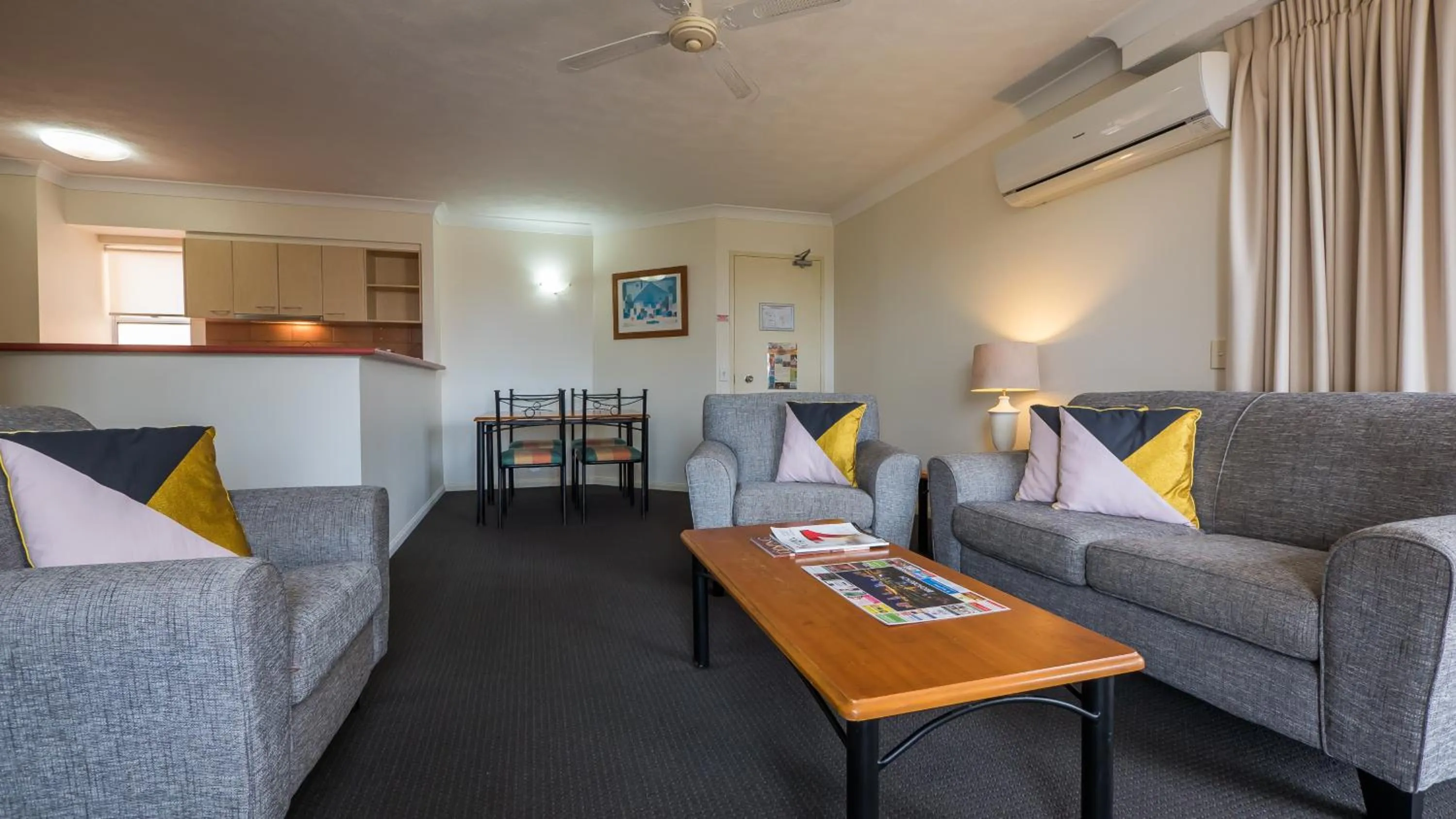 Living room in San Mateo On Broadbeach