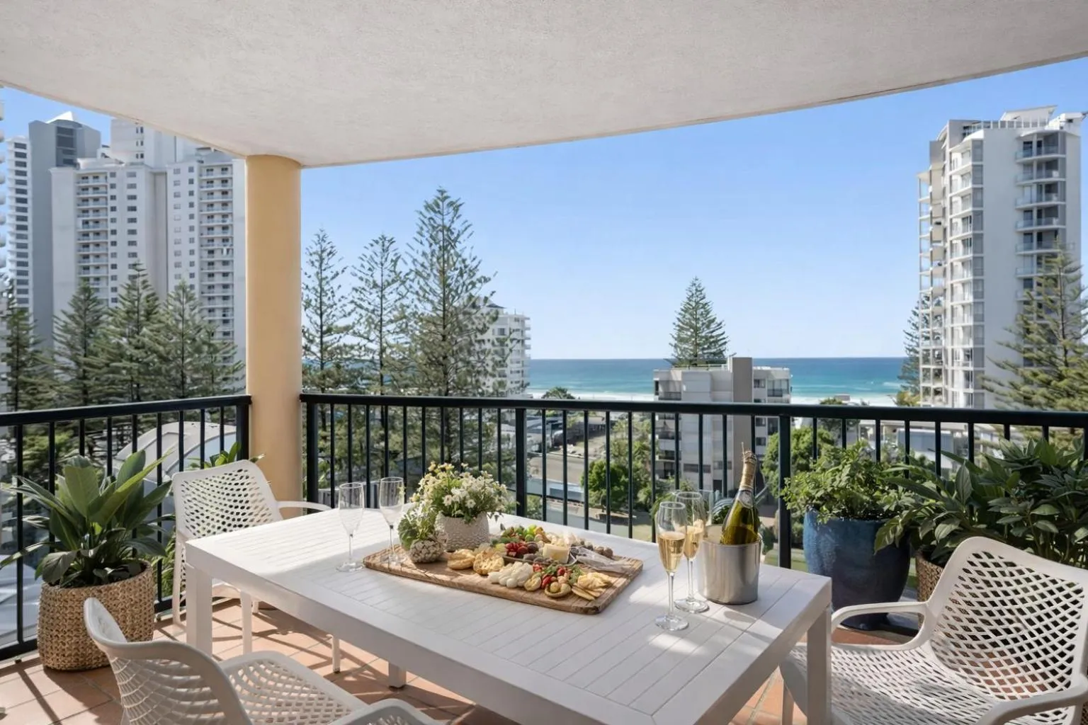 San Mateo On Broadbeach