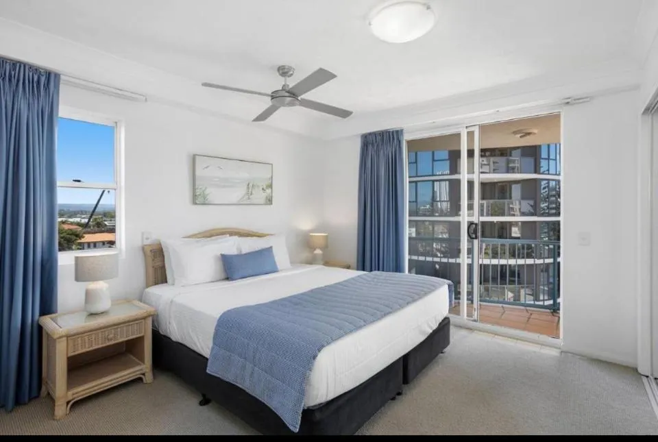 Bedroom, Bed in San Mateo On Broadbeach