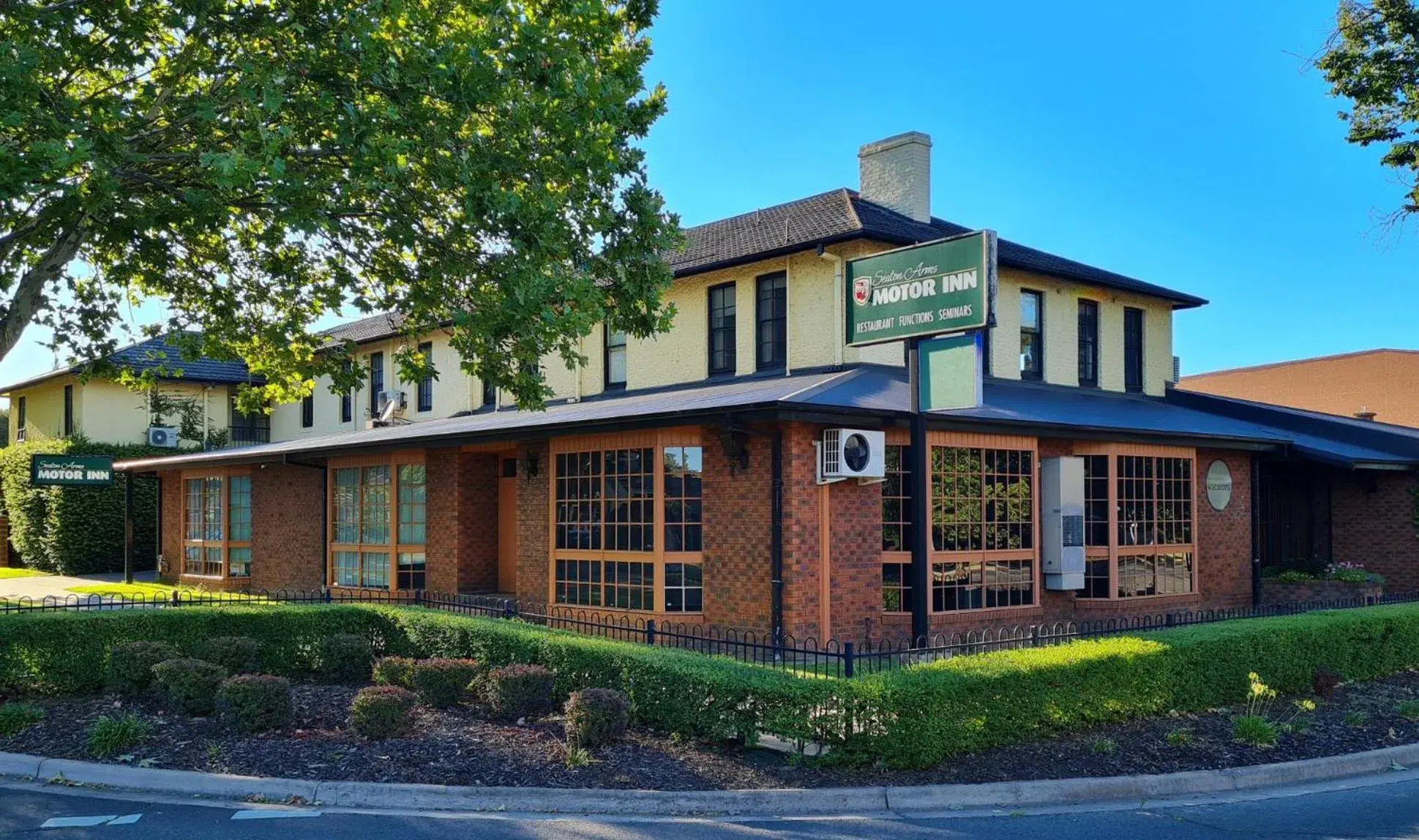 Property building in Seaton Arms Motor Inn Property building in Seaton Arms Motor Inn