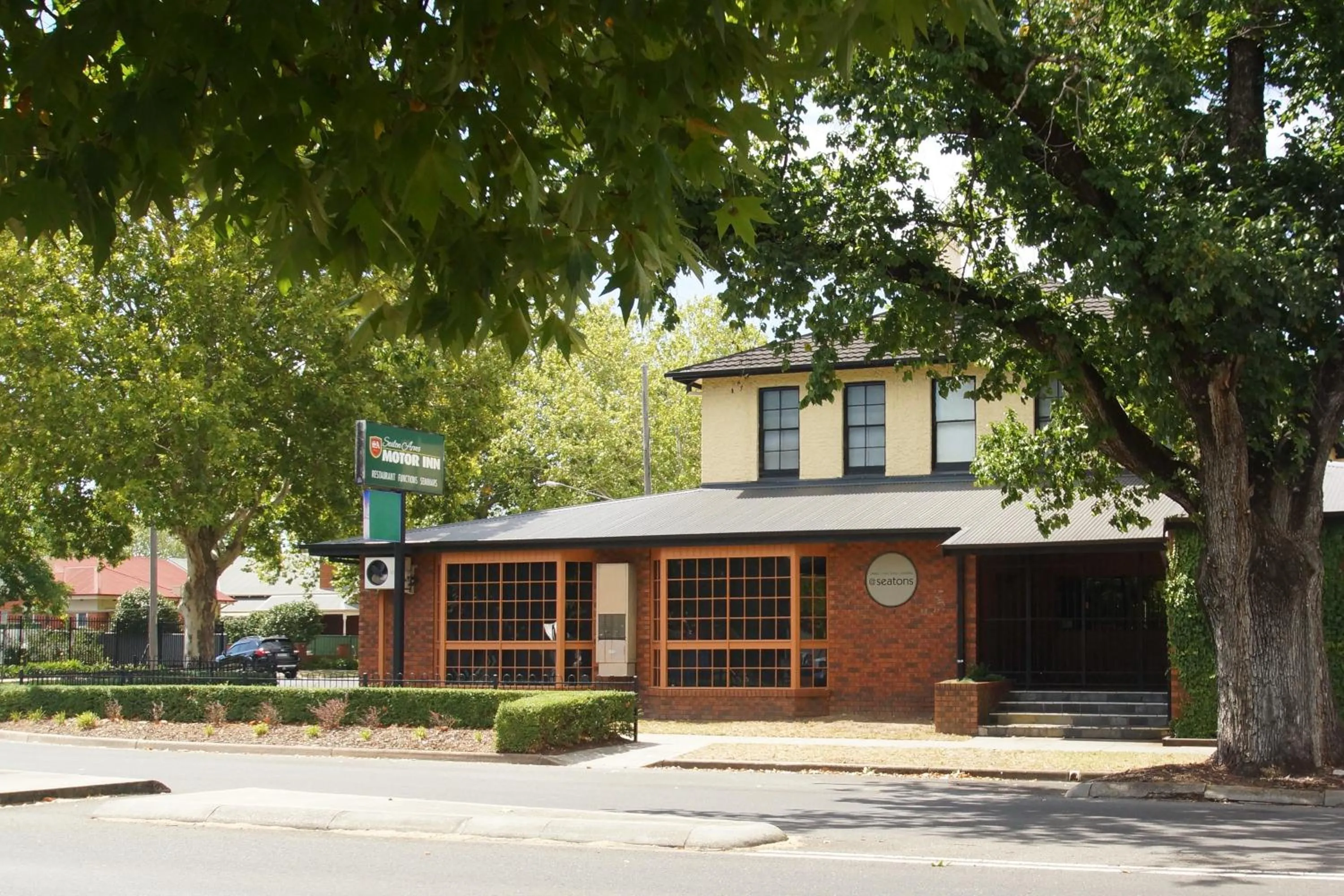 Property building in Seaton Arms Motor Inn