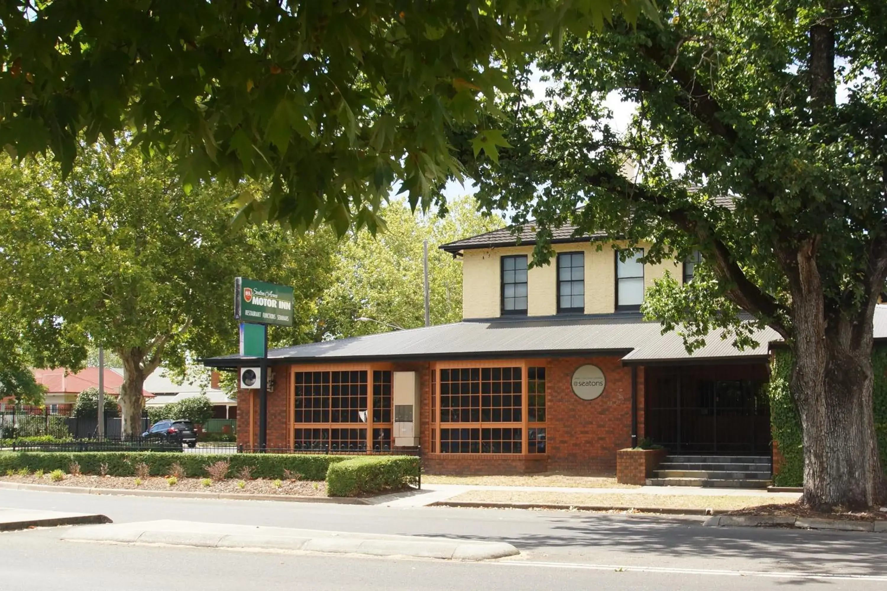 Property building in Seaton Arms Motor Inn Property building in Seaton Arms Motor Inn