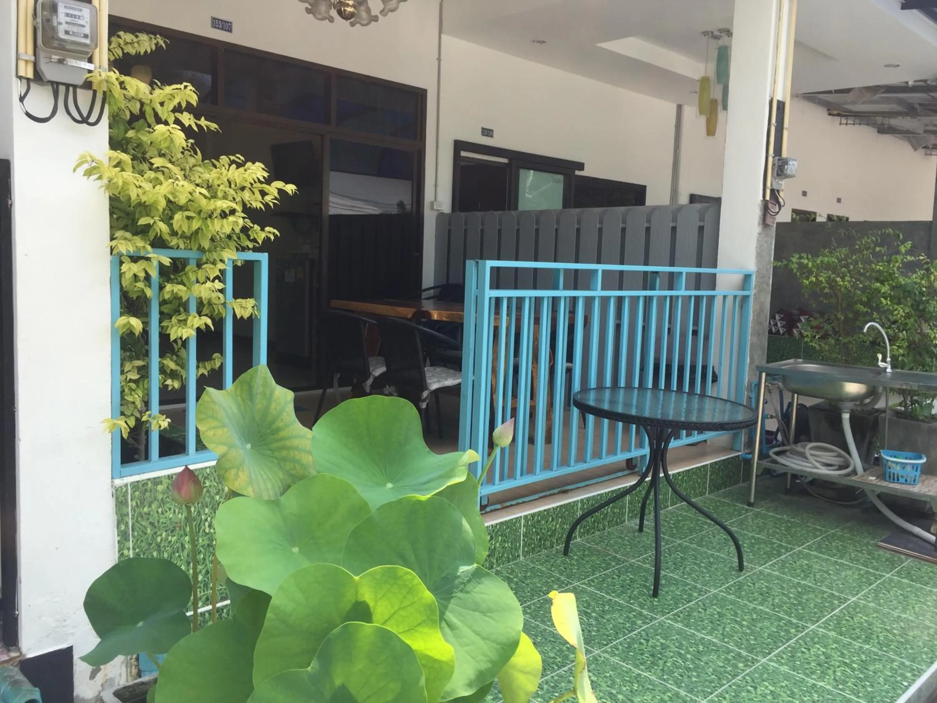 Baan AomSub