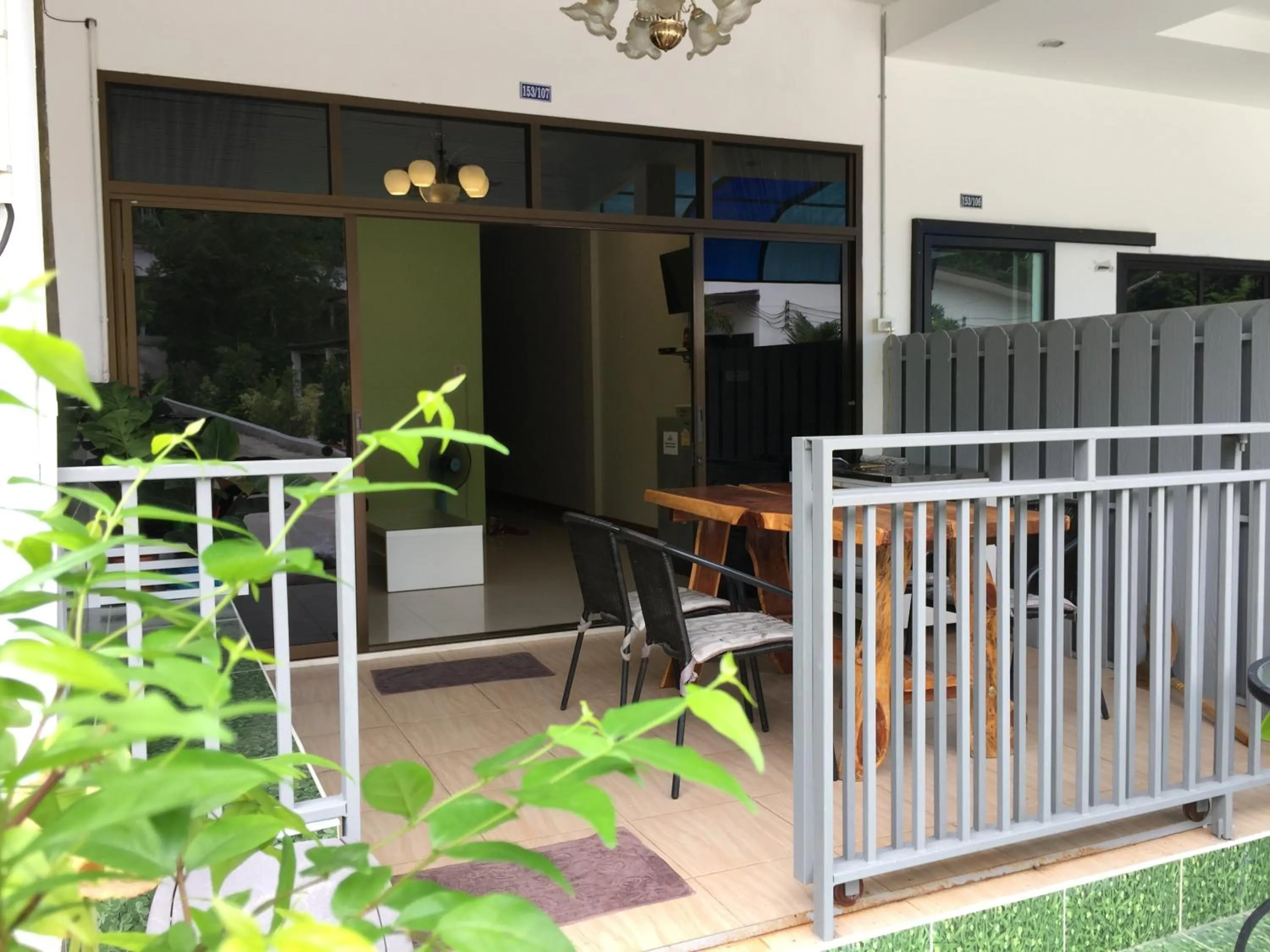 Baan AomSub