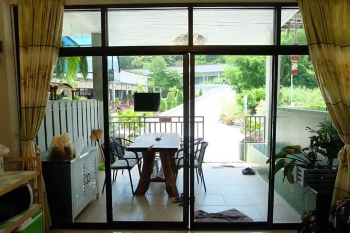 Baan AomSub