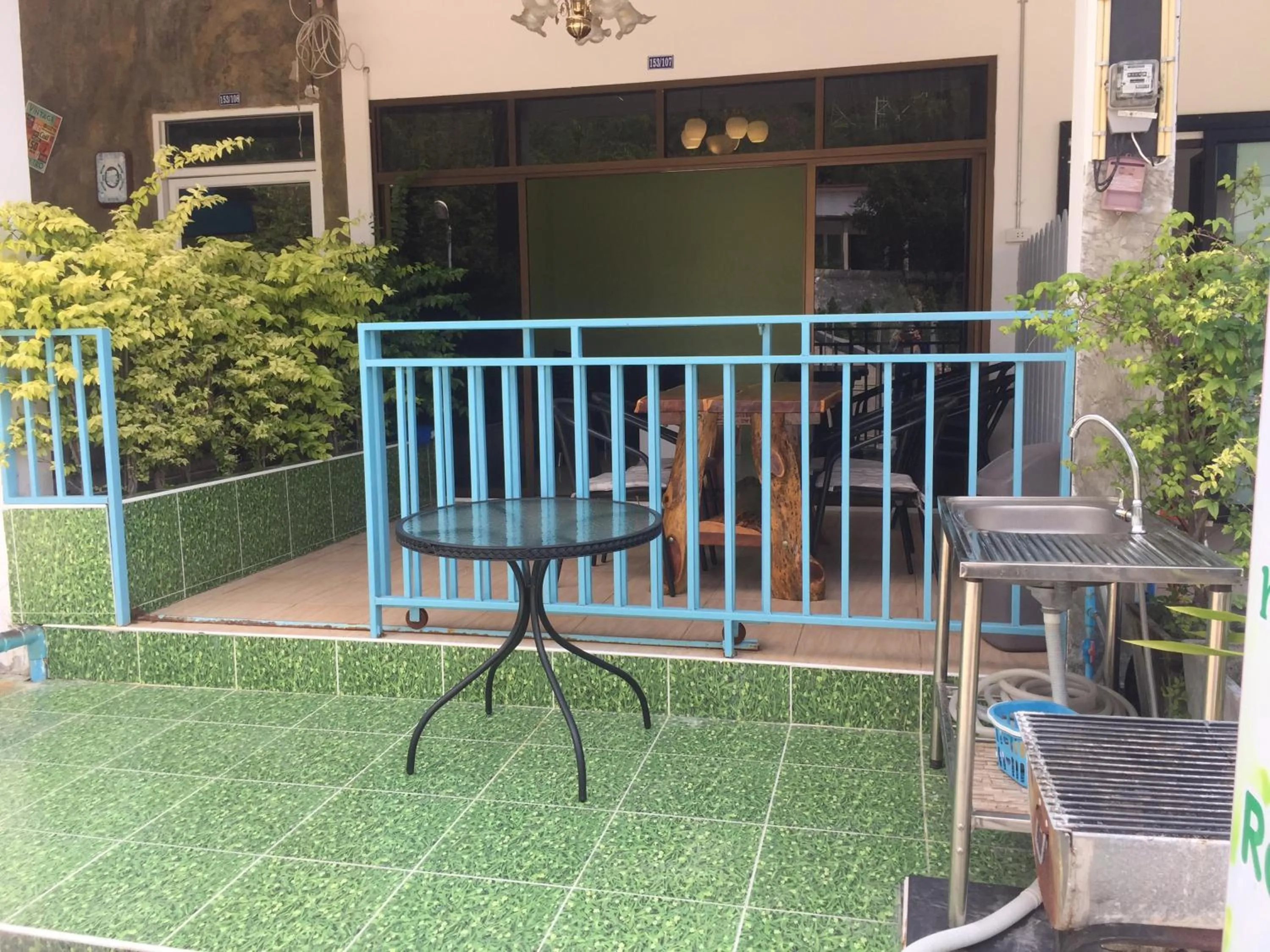 Baan AomSub