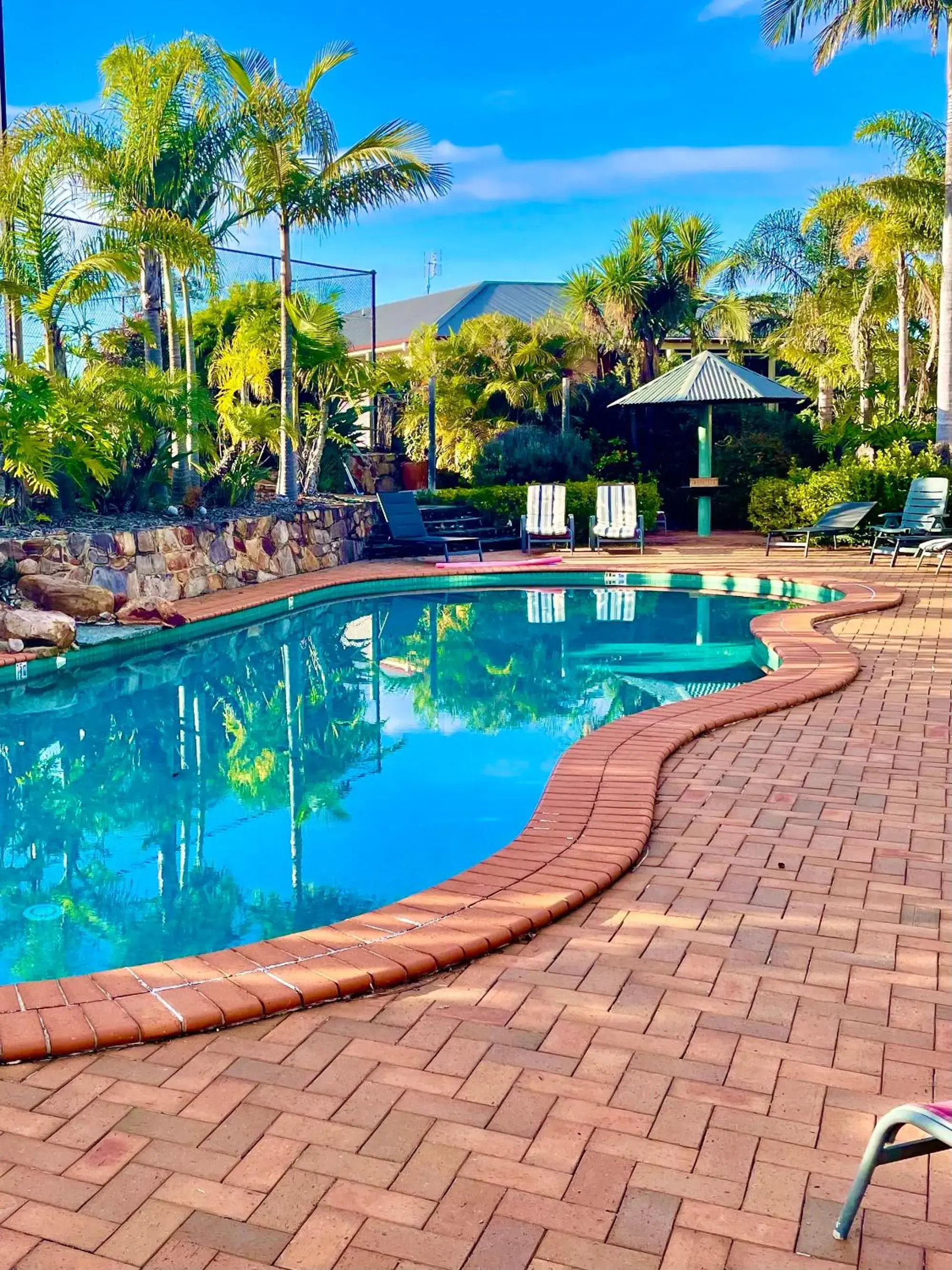 Swimming pool in Robyn's Nest Lakeside Resort Swimming pool in Robyn's Nest Lakeside Resort