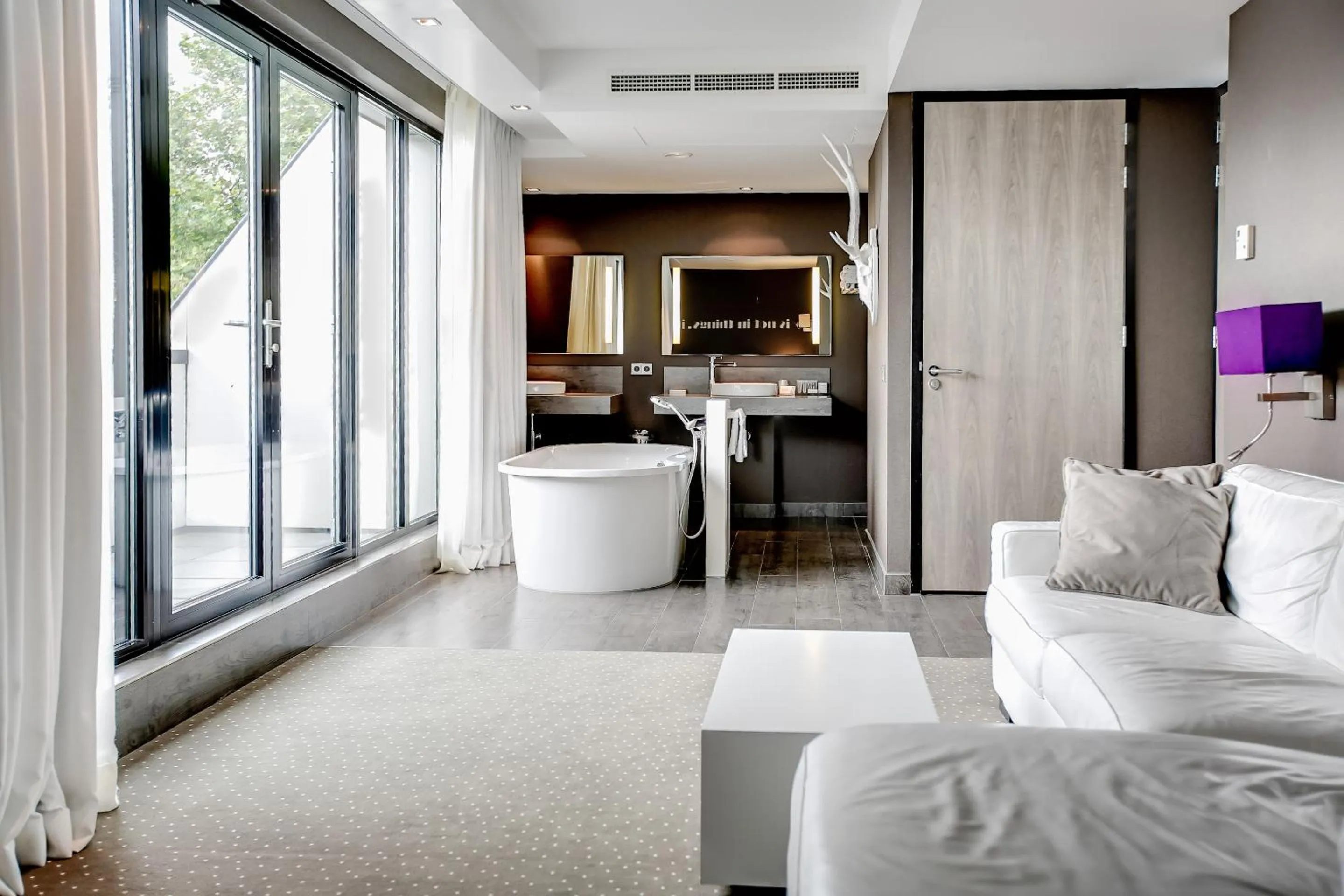 Photo of the whole room, Bed in Van der Valk Hotel Apeldoorn - de Cantharel