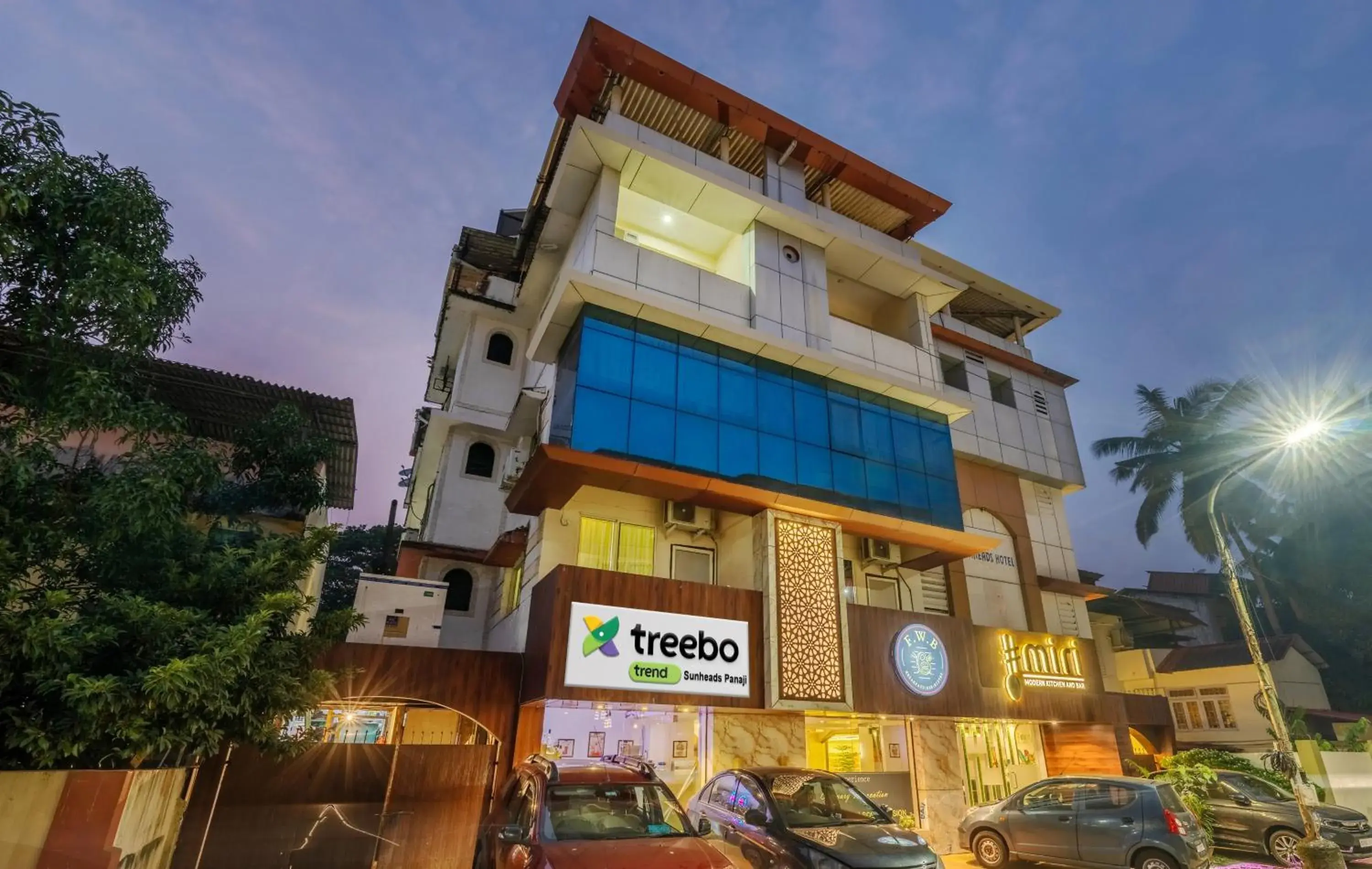 Facade/entrance in Treebo Sunheads Facade/entrance in Treebo Sunheads