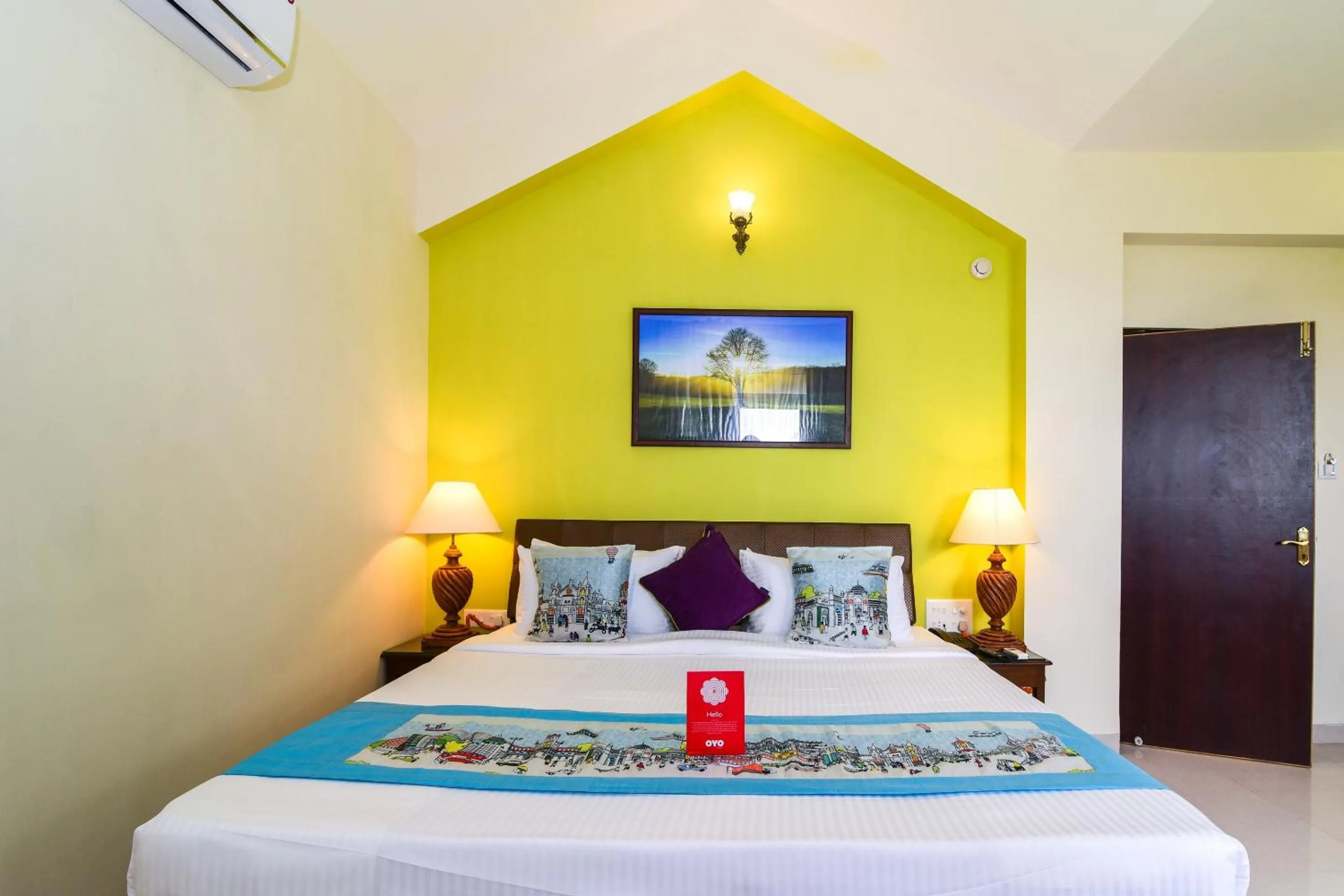 Bedroom, Bed in Meadow View Resort