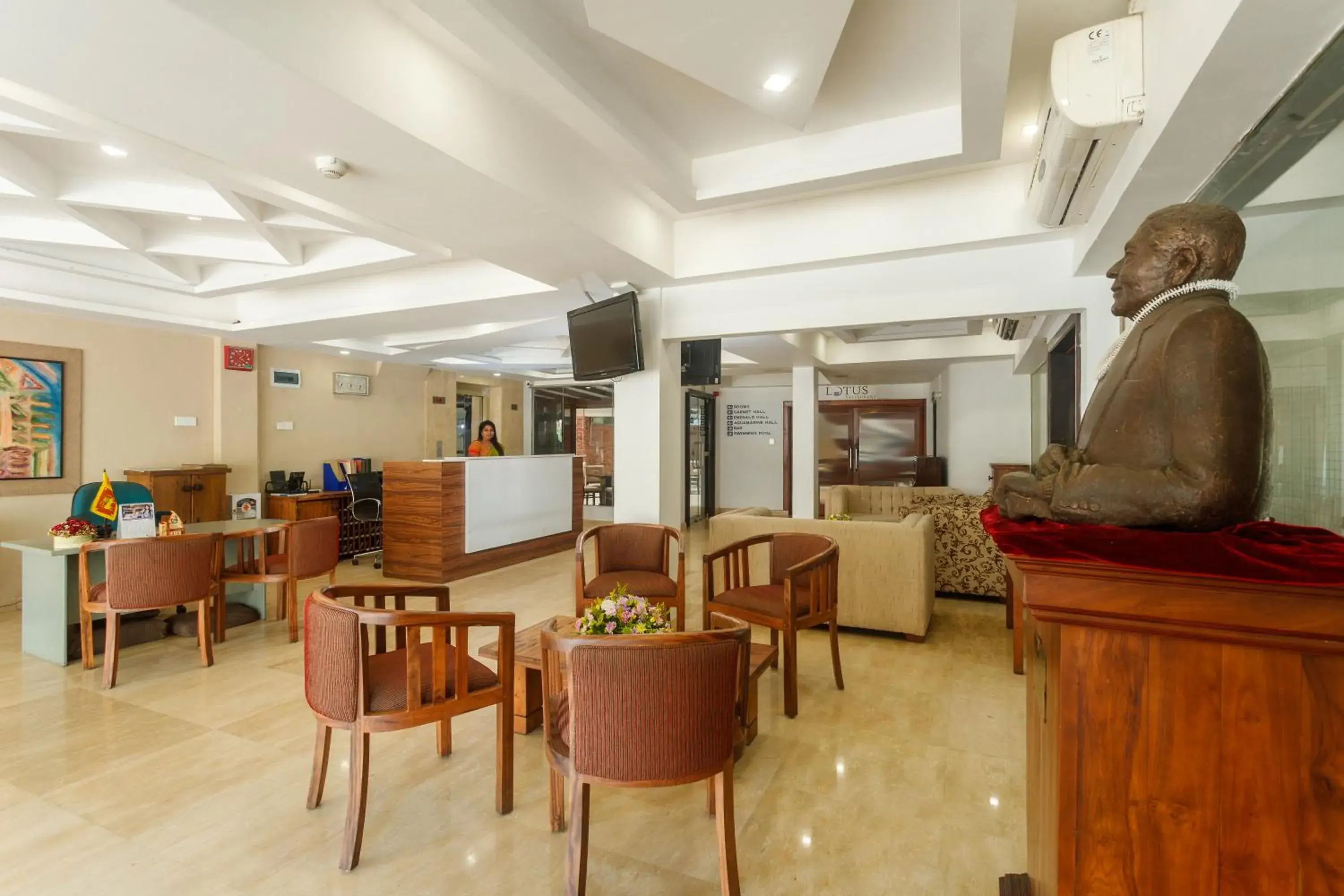 Lobby or reception in Hotel Janaki Lobby or reception in Hotel Janaki