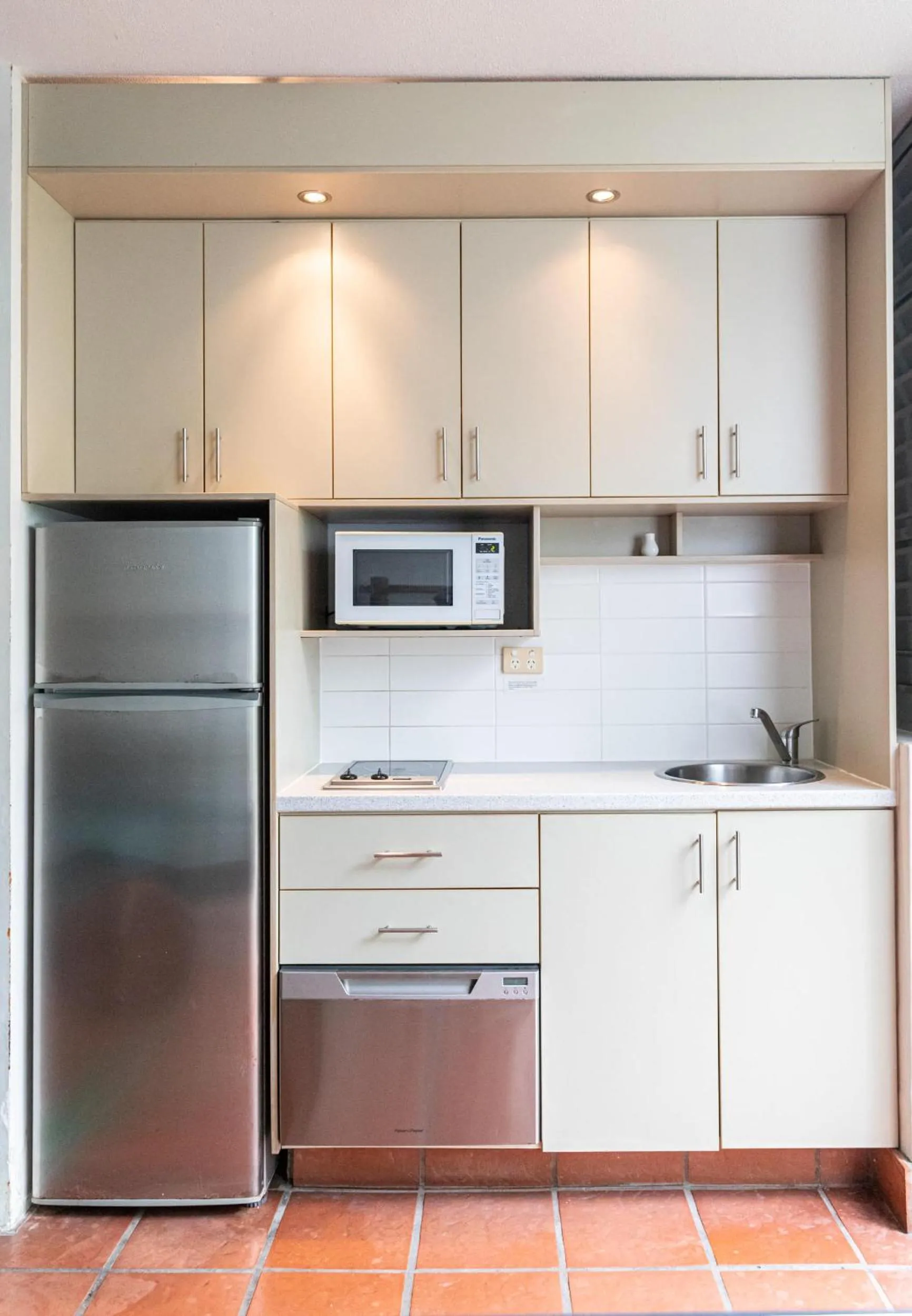 Kitchen or kitchenette in Club Tropical Resort - Official Onsite Reception & Check In