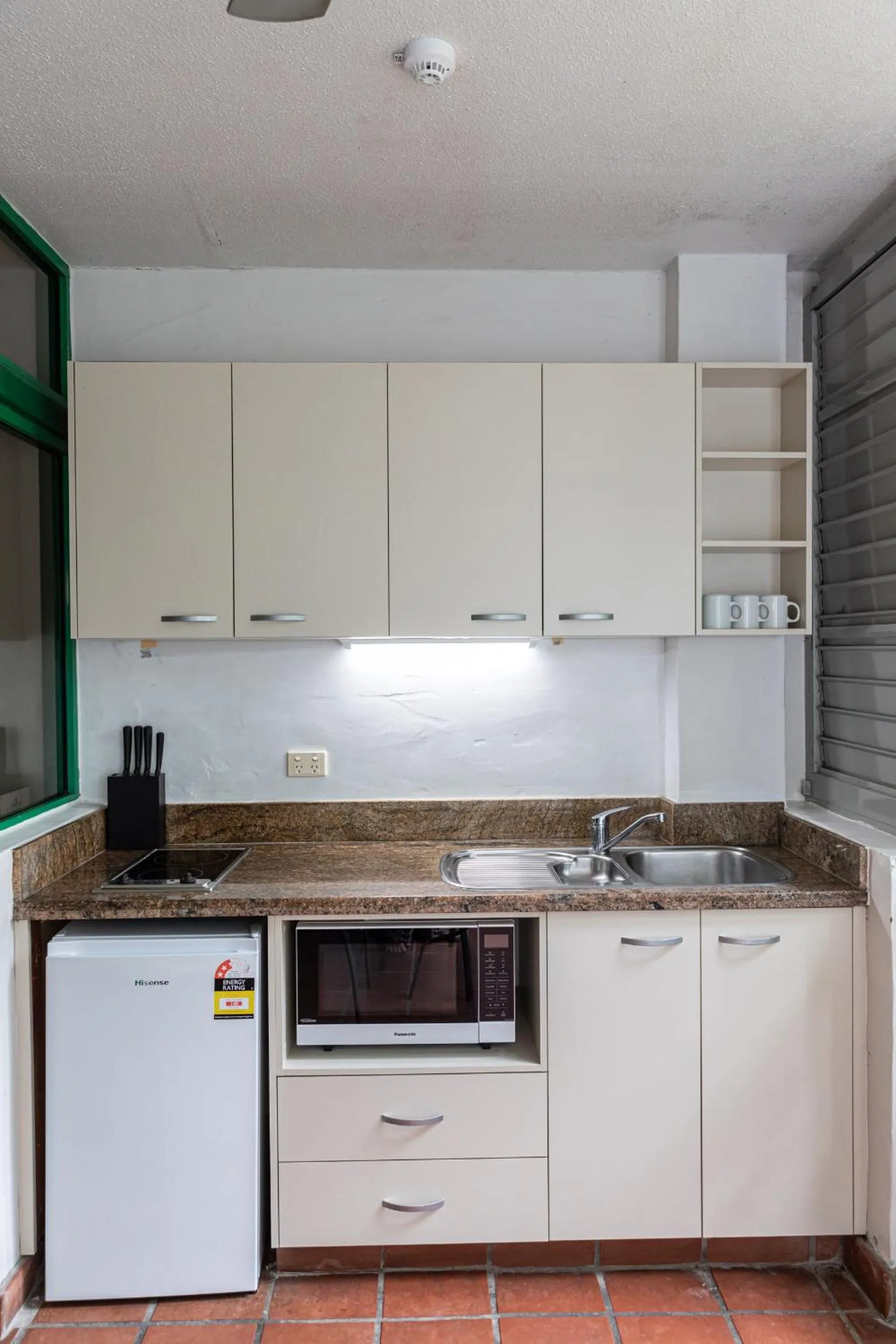 Kitchen or kitchenette in Club Tropical Resort - Official Onsite Reception & Check In