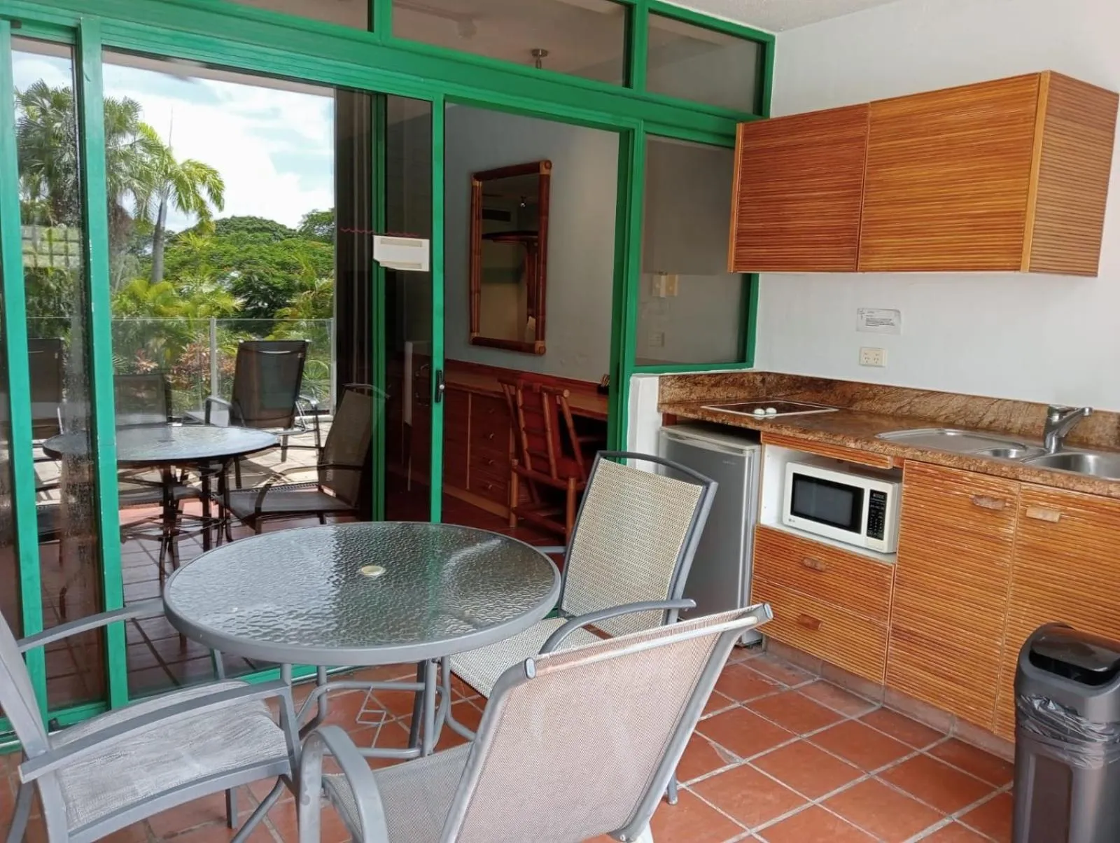 Kitchen or kitchenette in Club Tropical Resort - Official Onsite Reception & Check In
