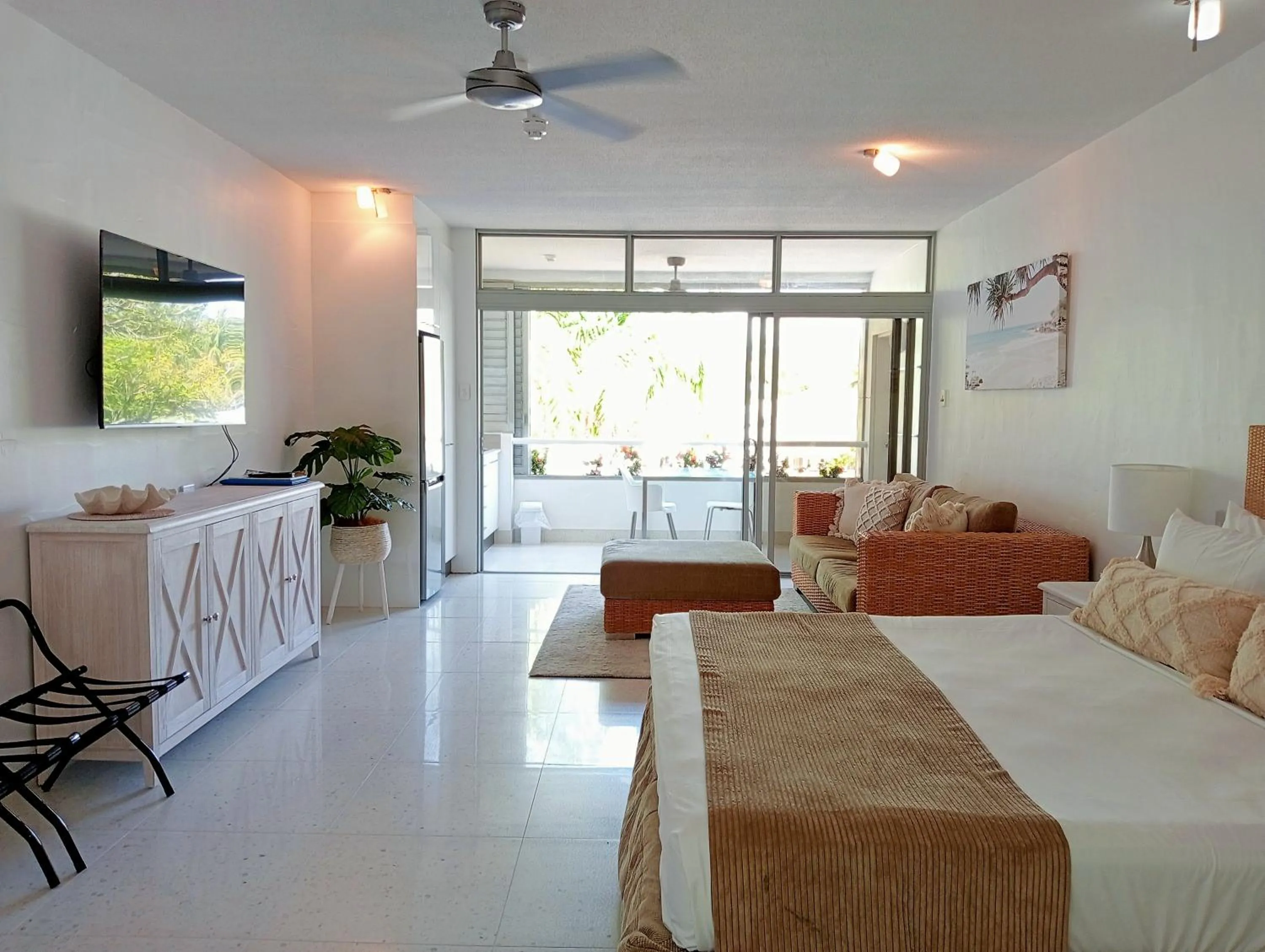 Bedroom, Bed in Club Tropical Resort - Official Onsite Reception & Check In