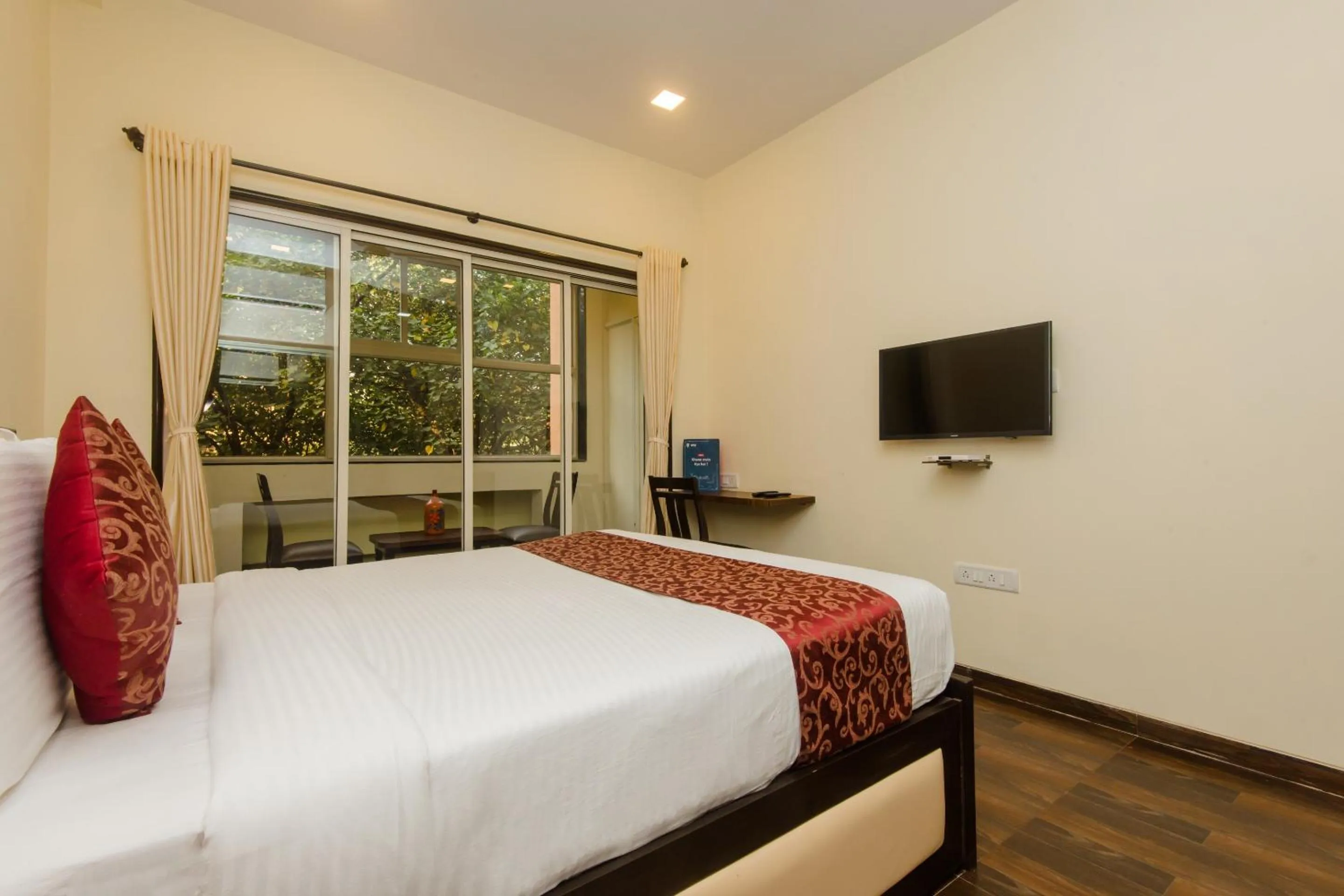 Bedroom, Bed in Hotel O Divine Residency Near Phoenix Marketcity