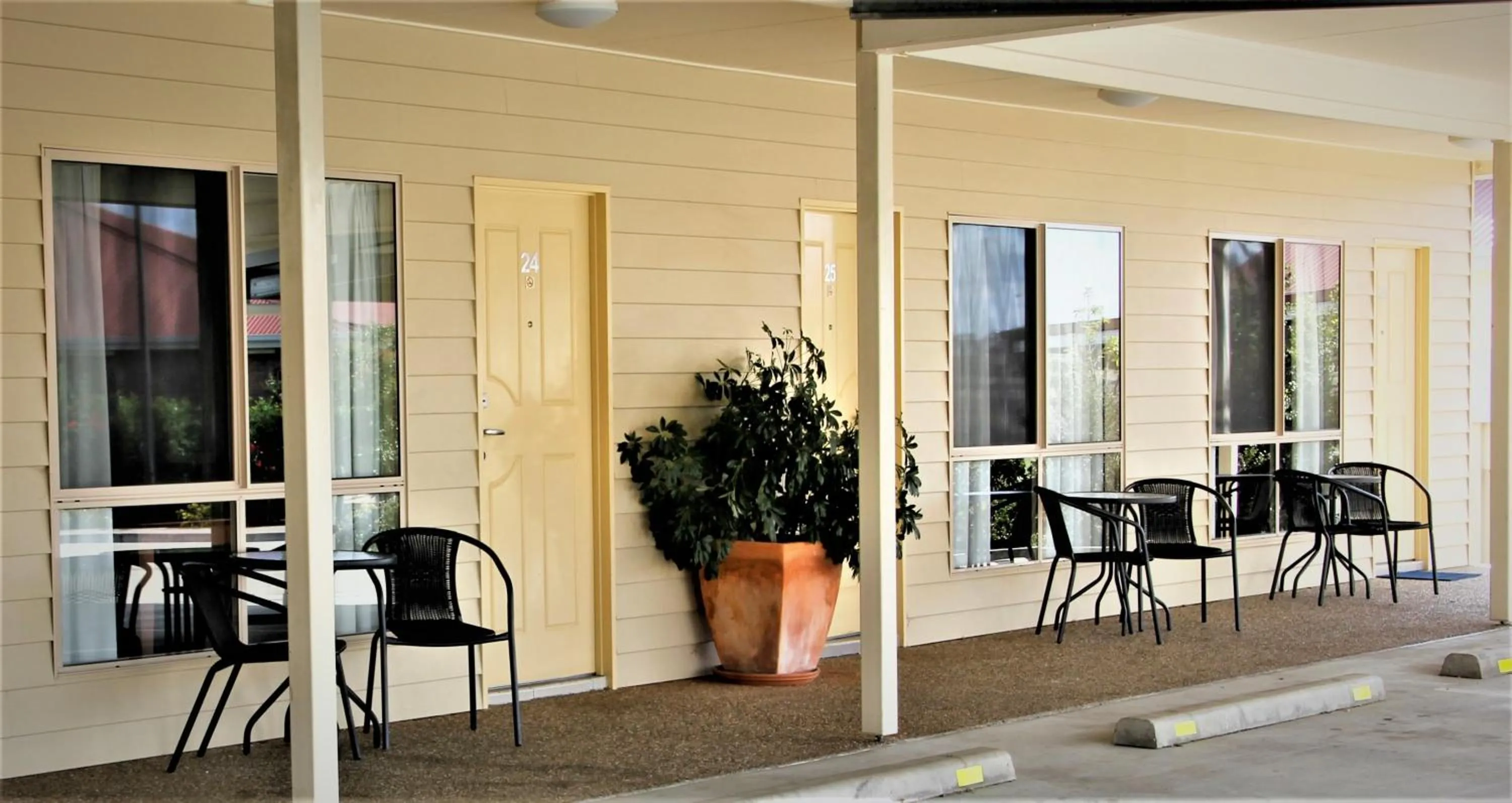 Patio in Pittsworth Motor Inn