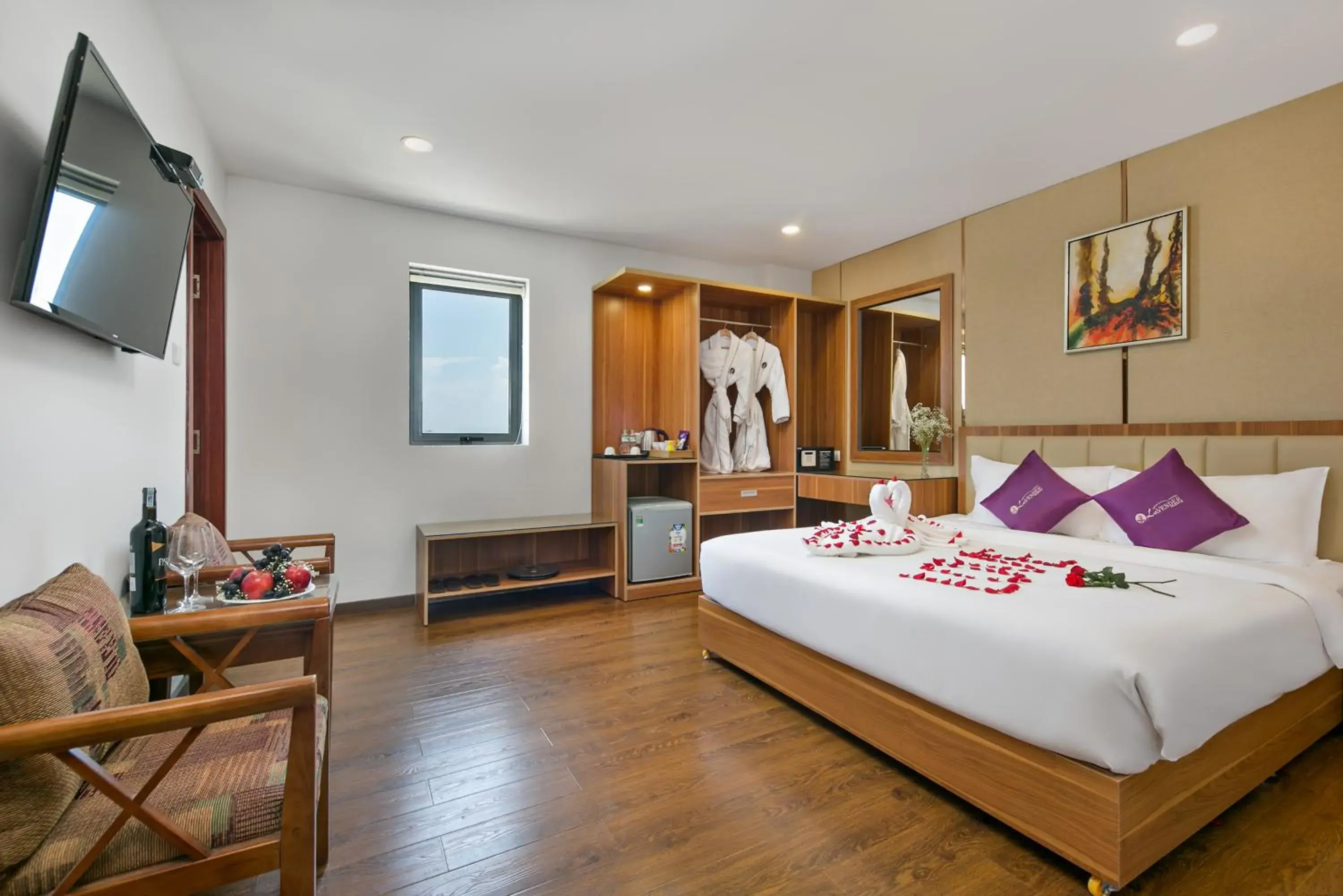 Photo of the whole room, Bed in Lavender Riverside Hotel Photo of the whole room, Bed in Lavender Riverside Hotel