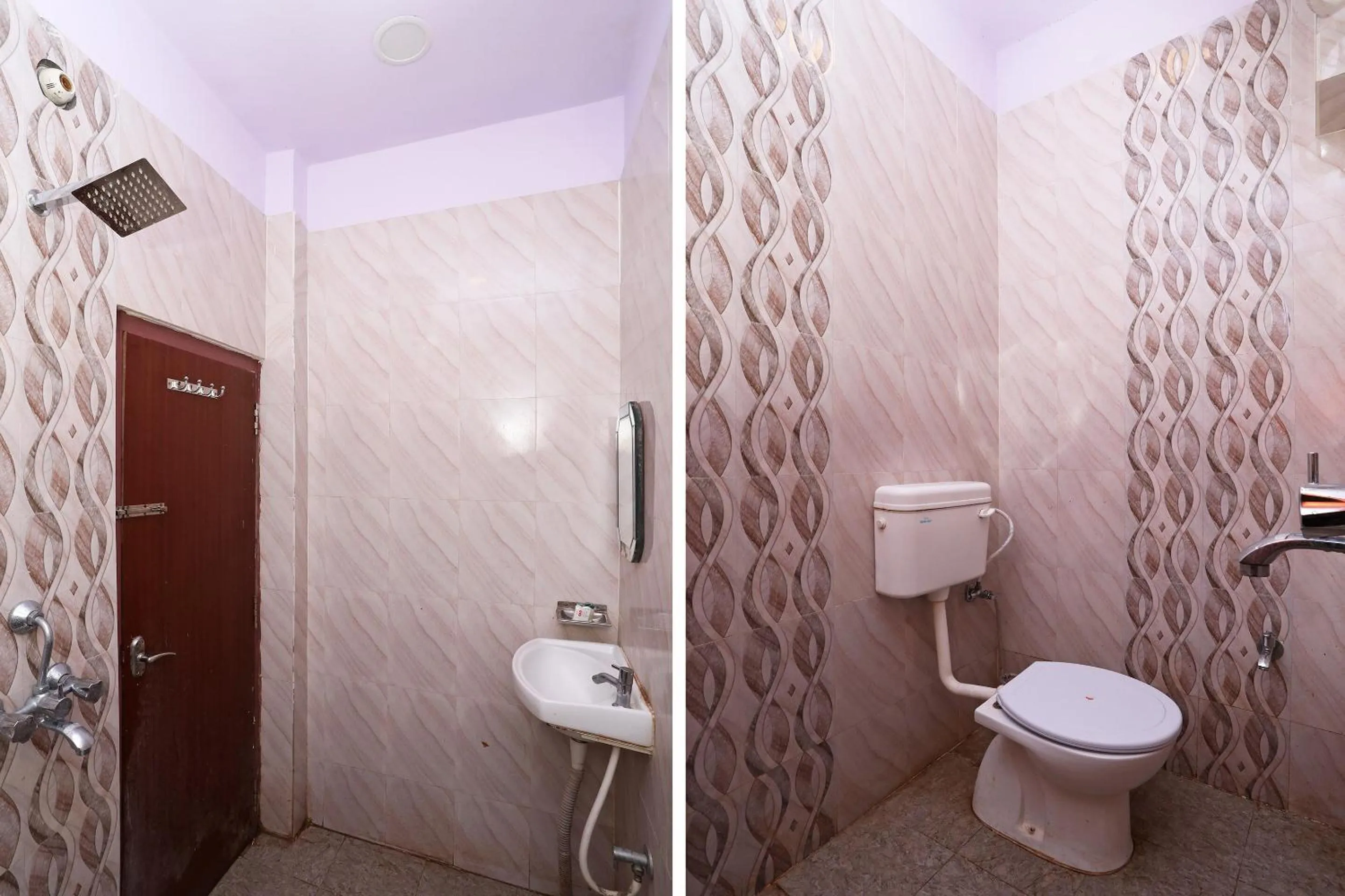 Bathroom in Hotel O Haveli Inn