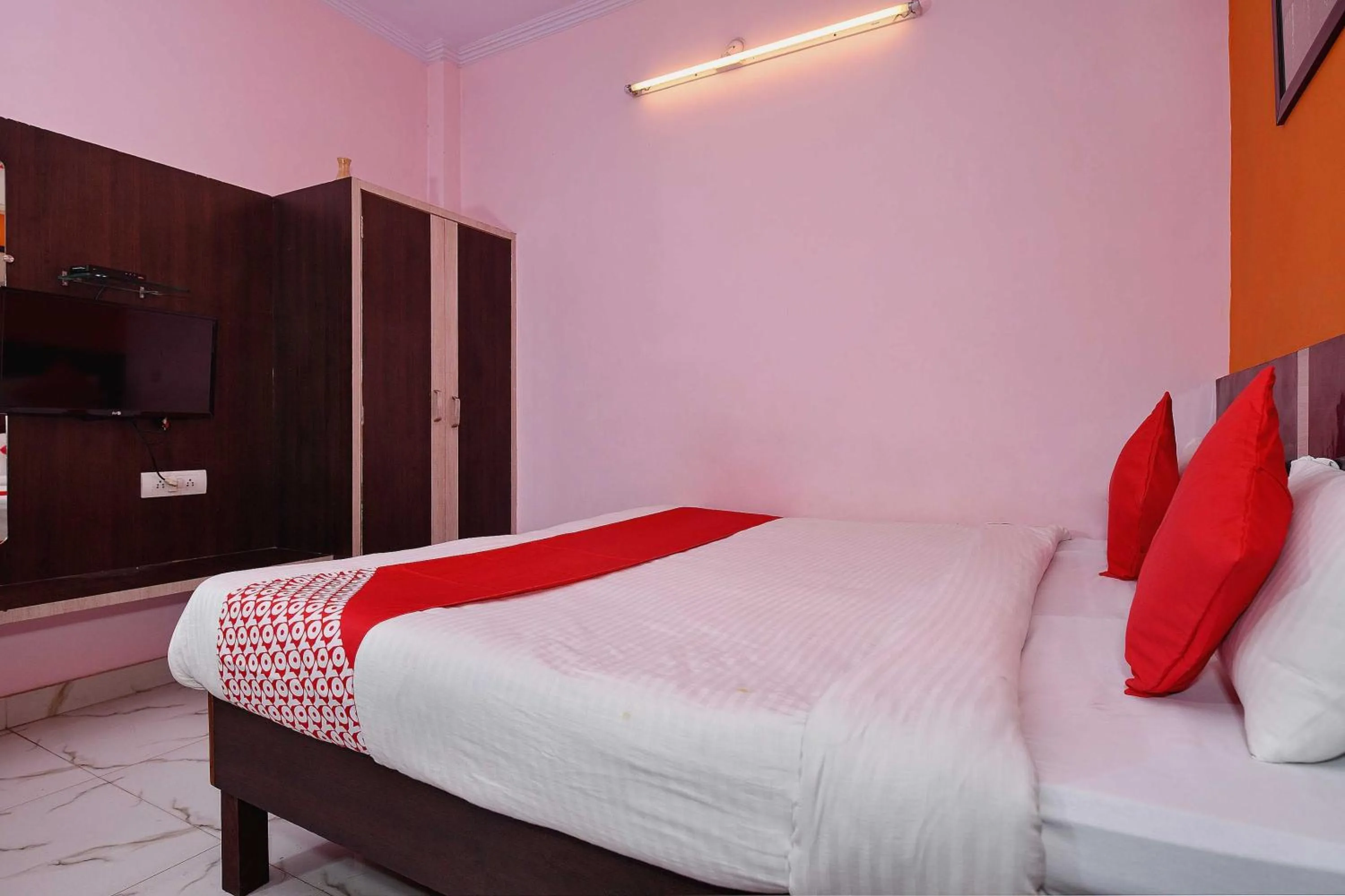 Bedroom, Bed in Hotel O Haveli Inn