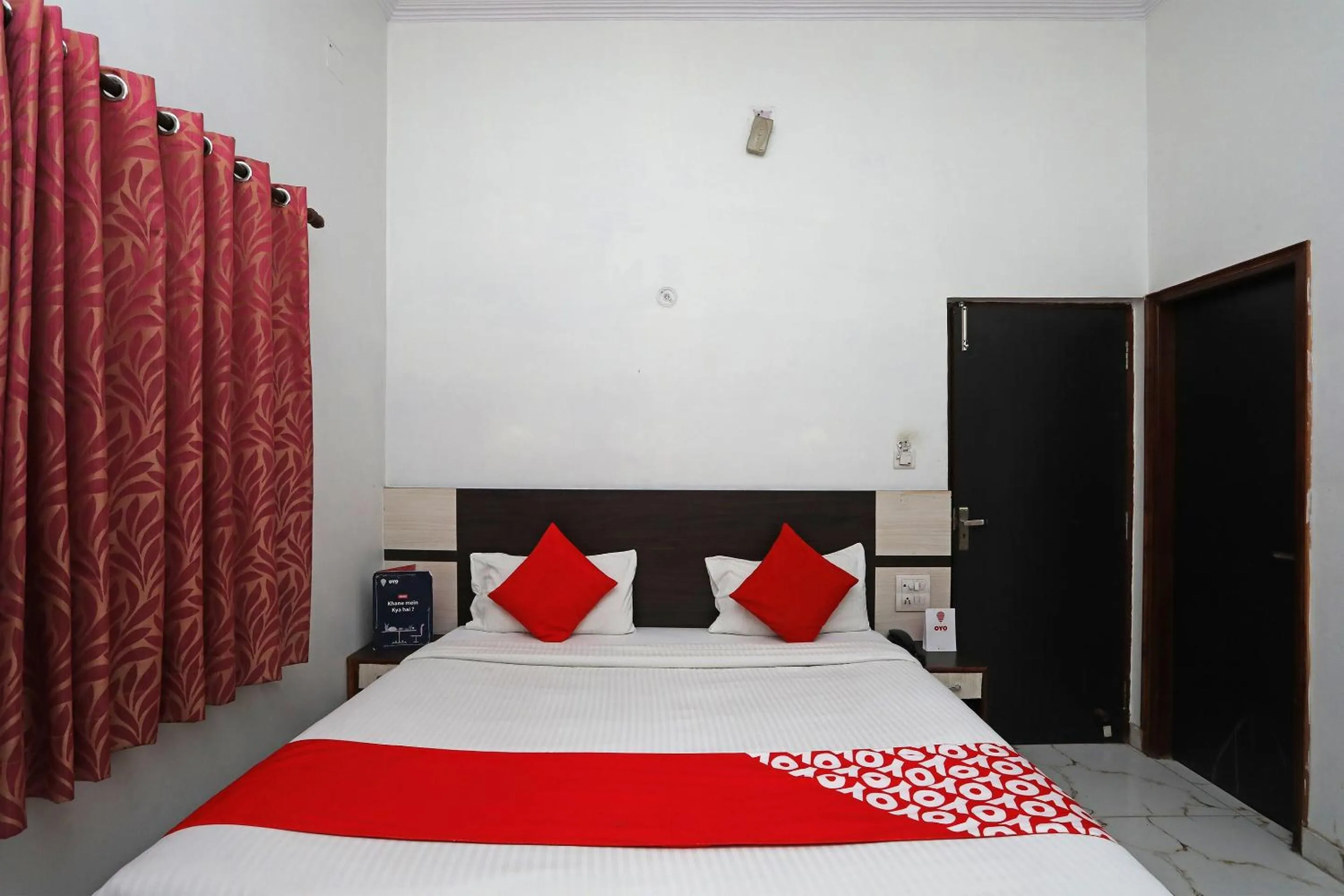 Bedroom, Bed in Hotel O Haveli Inn