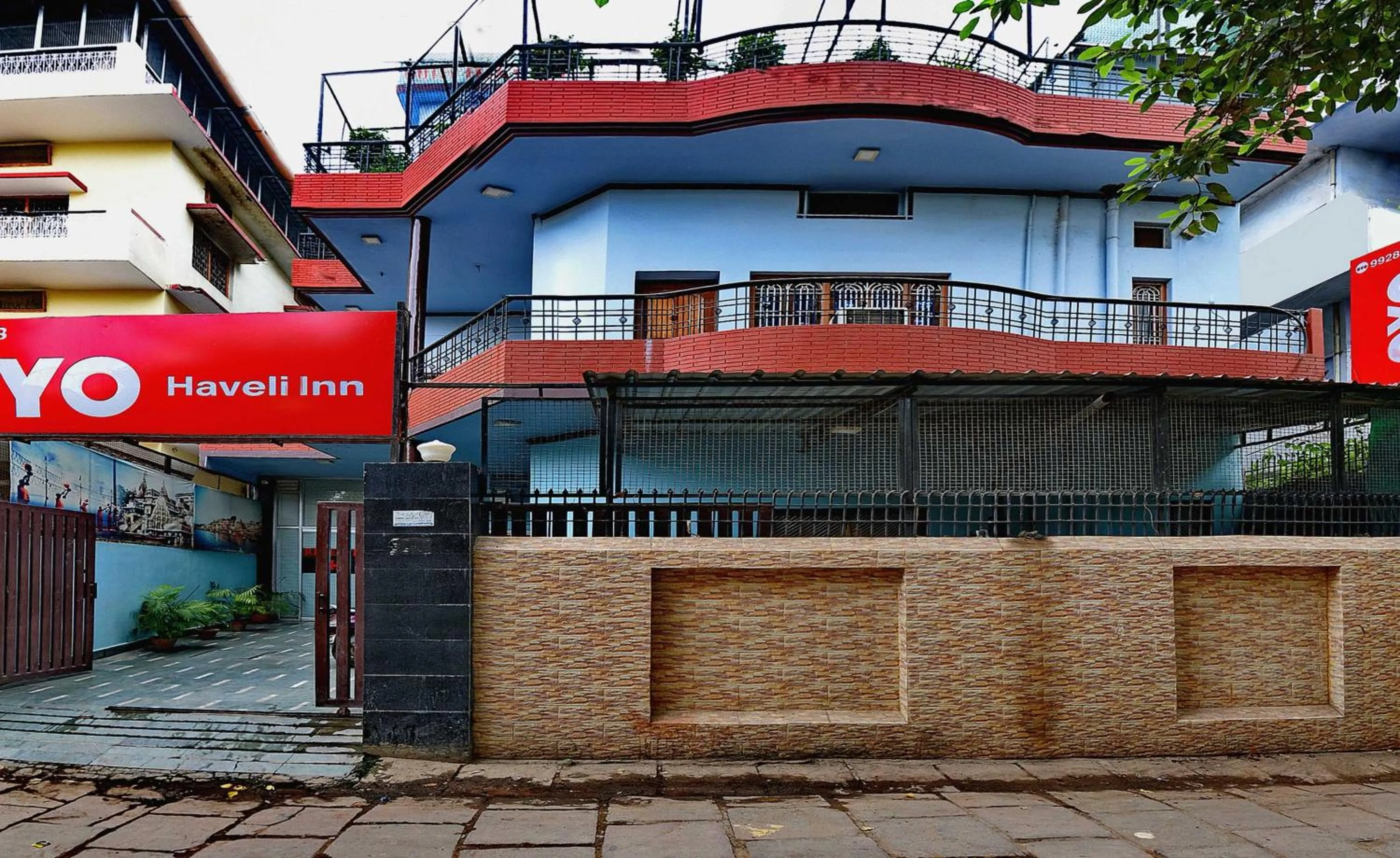 Facade/entrance in Hotel O Haveli Inn